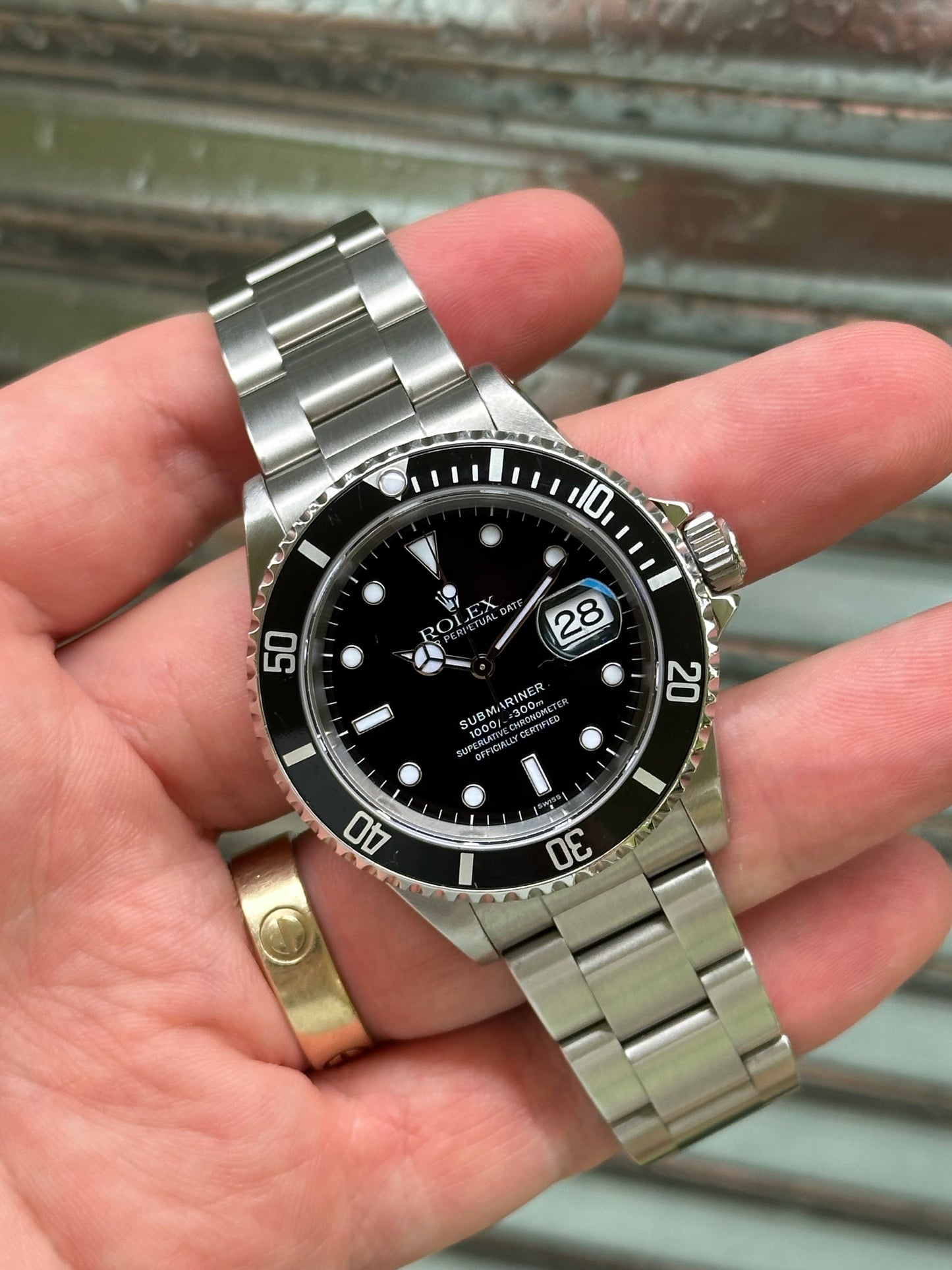 Rolex Submariner Date 40mm Ref.16610 “Swiss” Only Box & Papers & Service Card