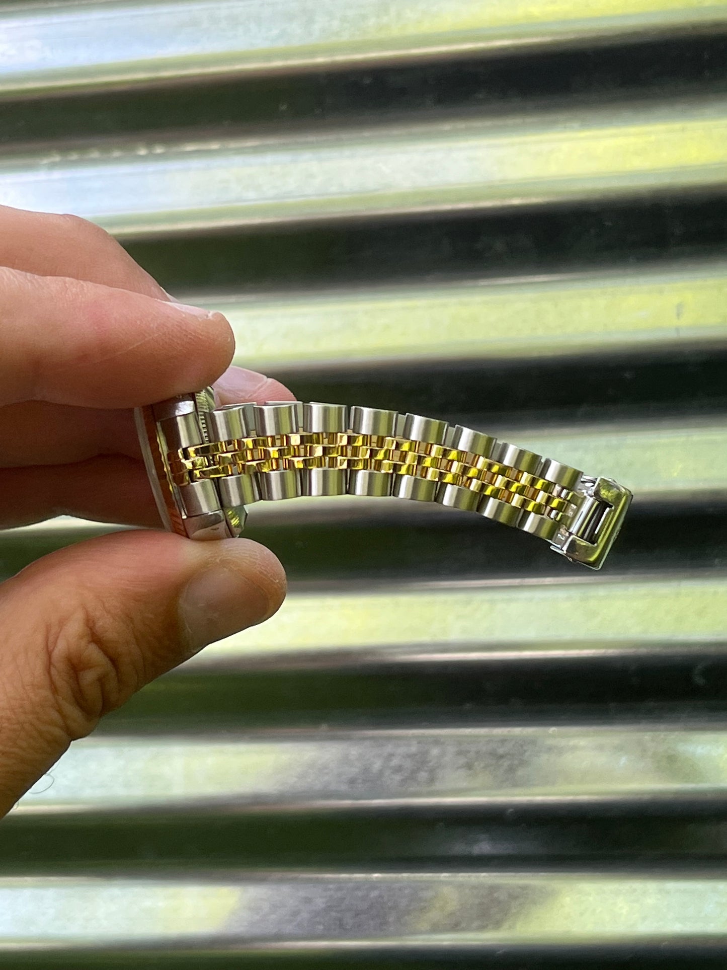 Rolex Ladies Datejust 26mm Ref.69173 Box & Papers “Champagne Diamond Dial”