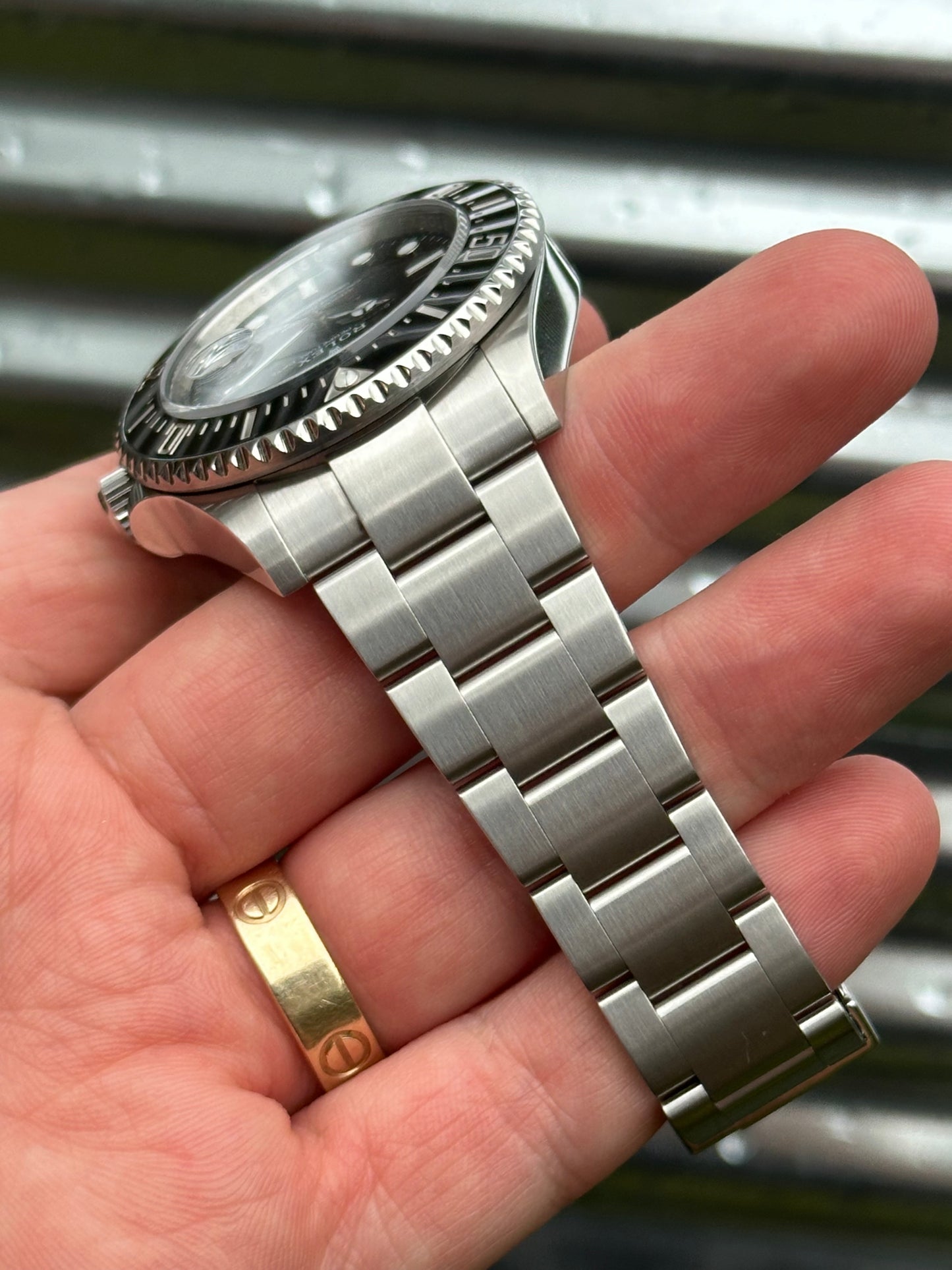 Rolex Sea-Dweller 43mm Ref:126600 Box & Papers