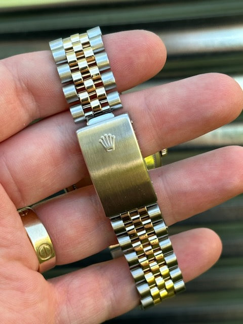 Rolex Datejust 36mm “Champagne Diamond Dial” Ref.16233 Box & Papers