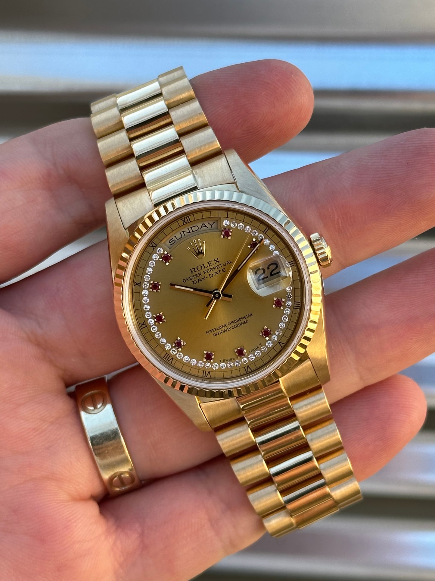 Rolex Day-Date 36mm Ref.18238LR Box/Papers “Ruby String Dial”