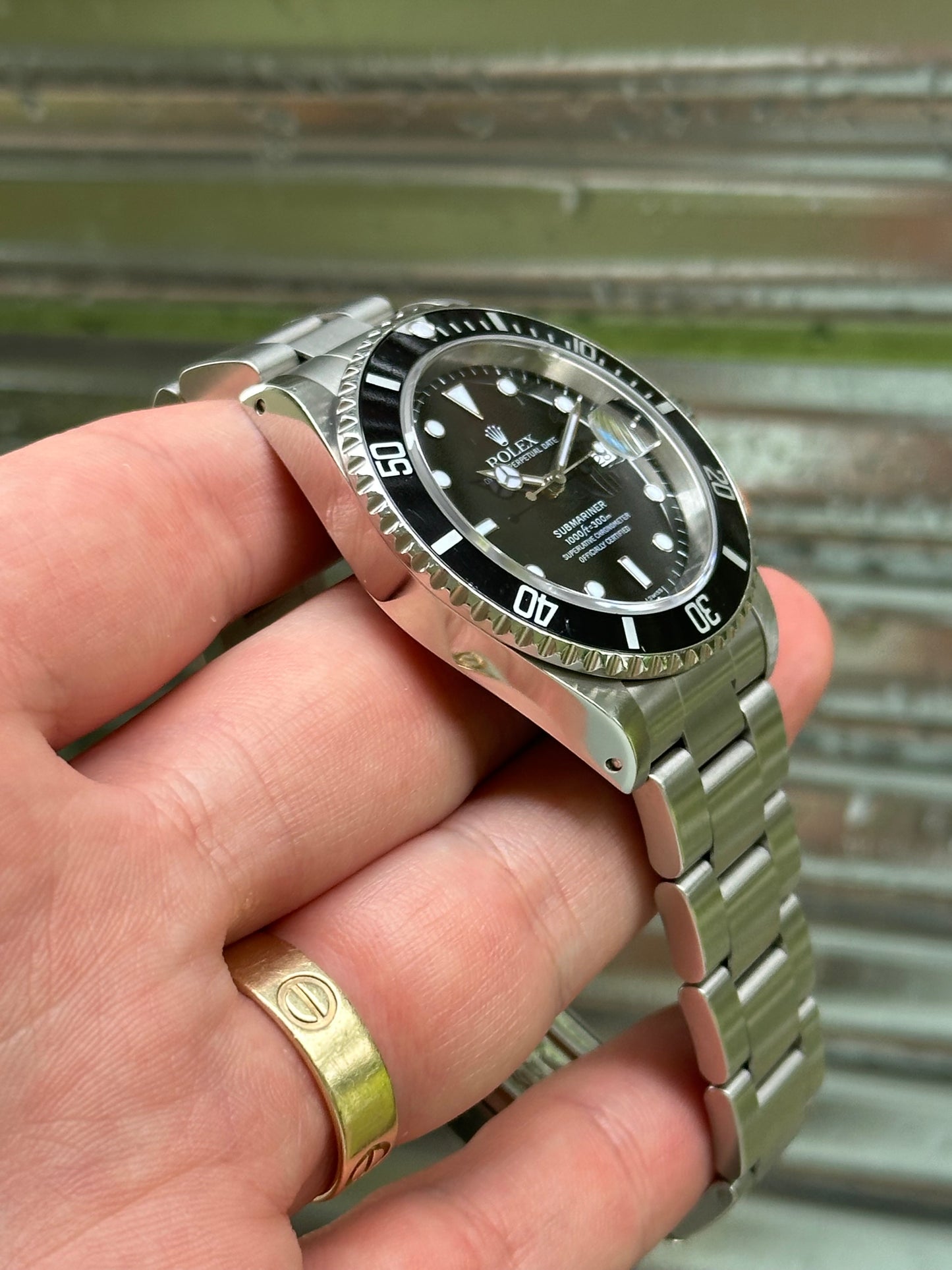 Rolex Submariner Date 40mm Ref.16610 “Swiss” Only Box & Papers & Service Card