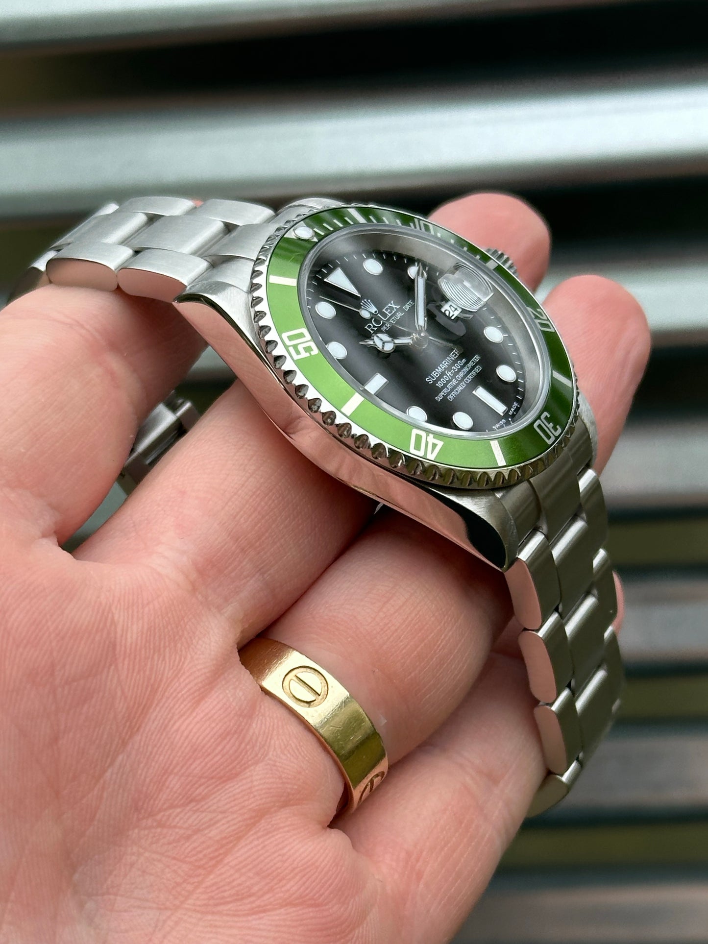 Rolex Submariner Date “Kermit” 40mmm Ref.16610LV Box & Card