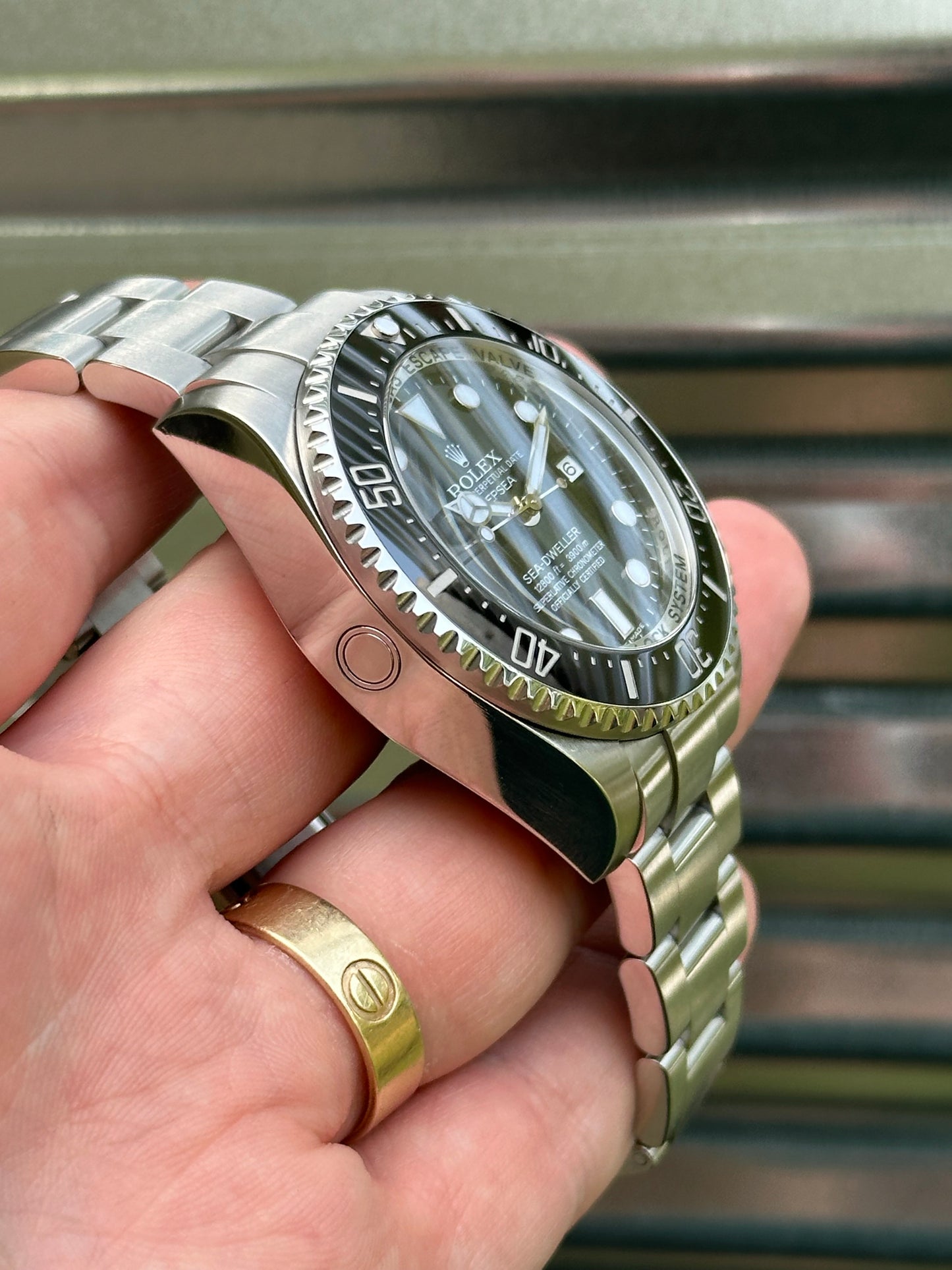 Rolex Sea-Dweller 44mm Ref.116660 Watch & Card