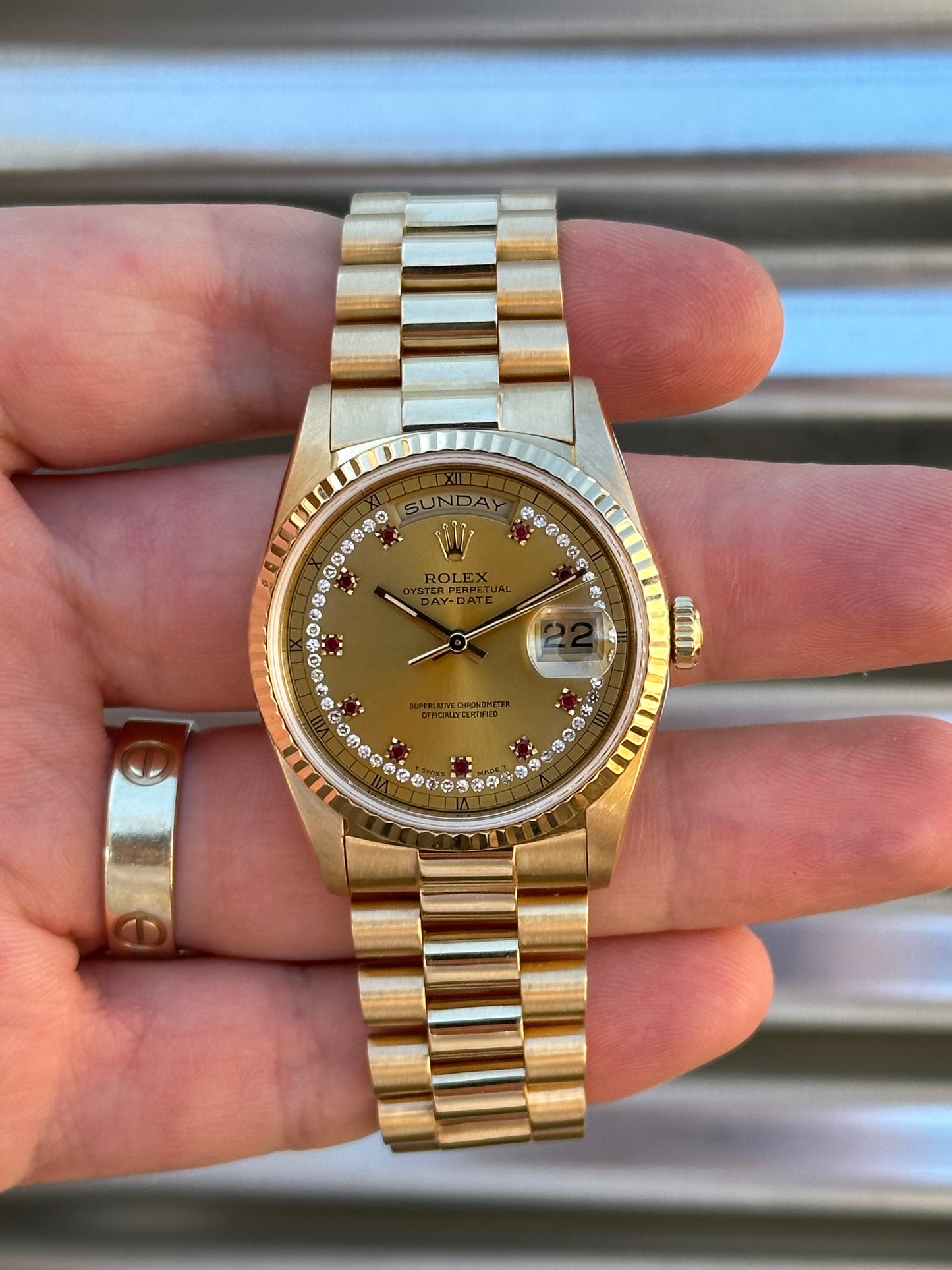 Rolex Day-Date 36mm Ref.18238LR Box/Papers “Ruby String Dial”