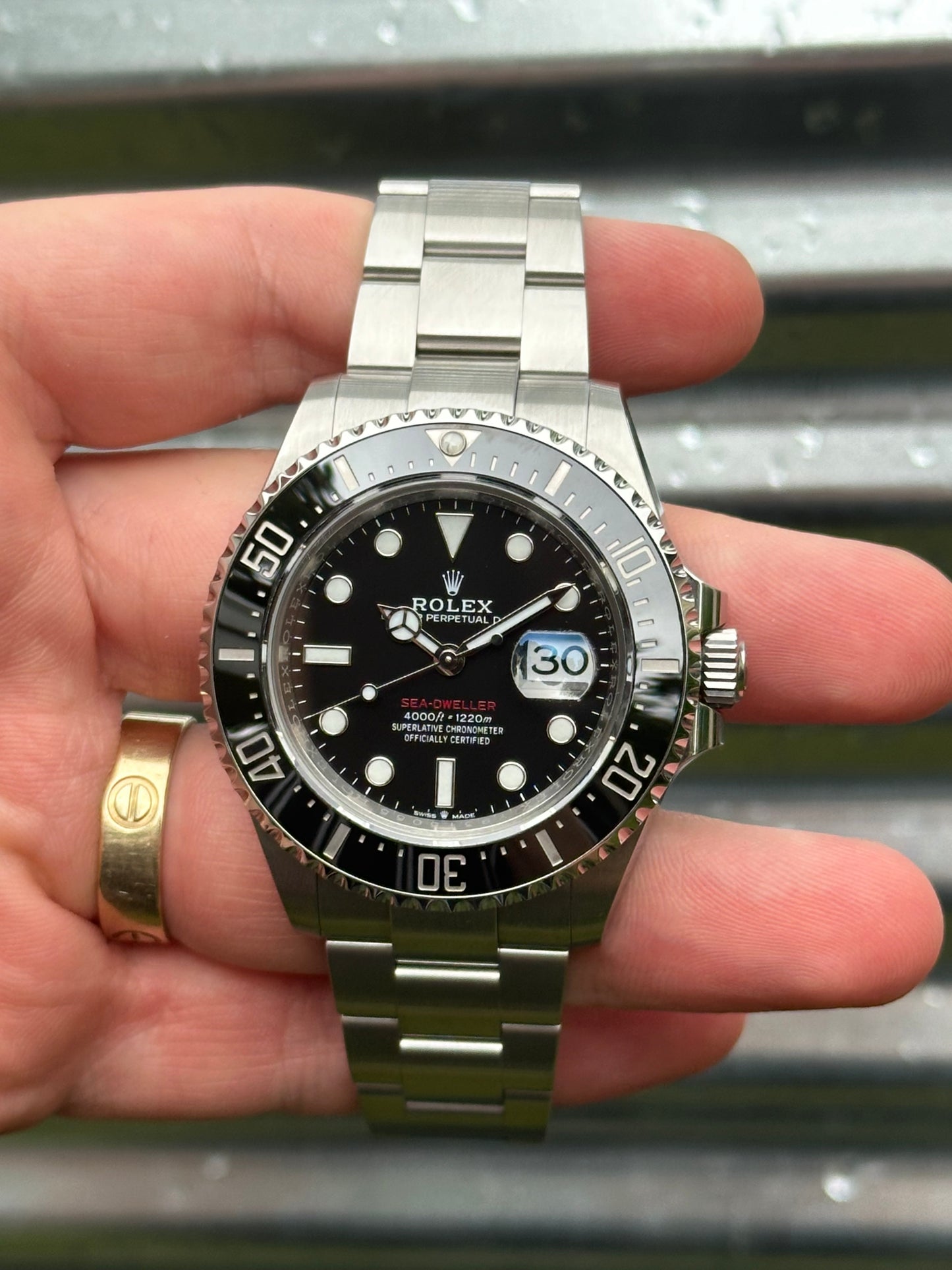 Rolex Sea-Dweller 43mm Ref:126600 Box & Papers