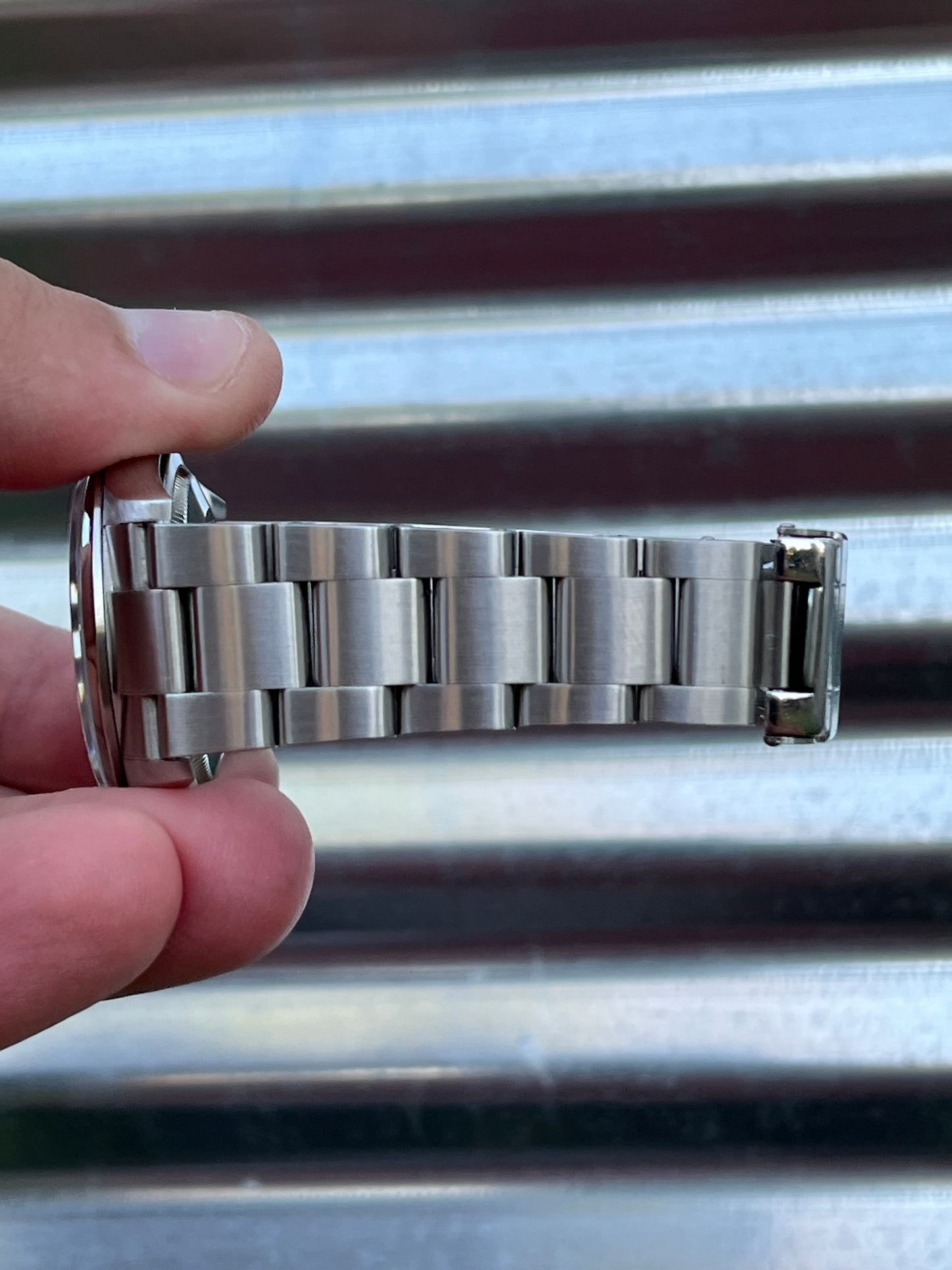 Rolex Explorer I 36mm Ref.114270 Box & Papers