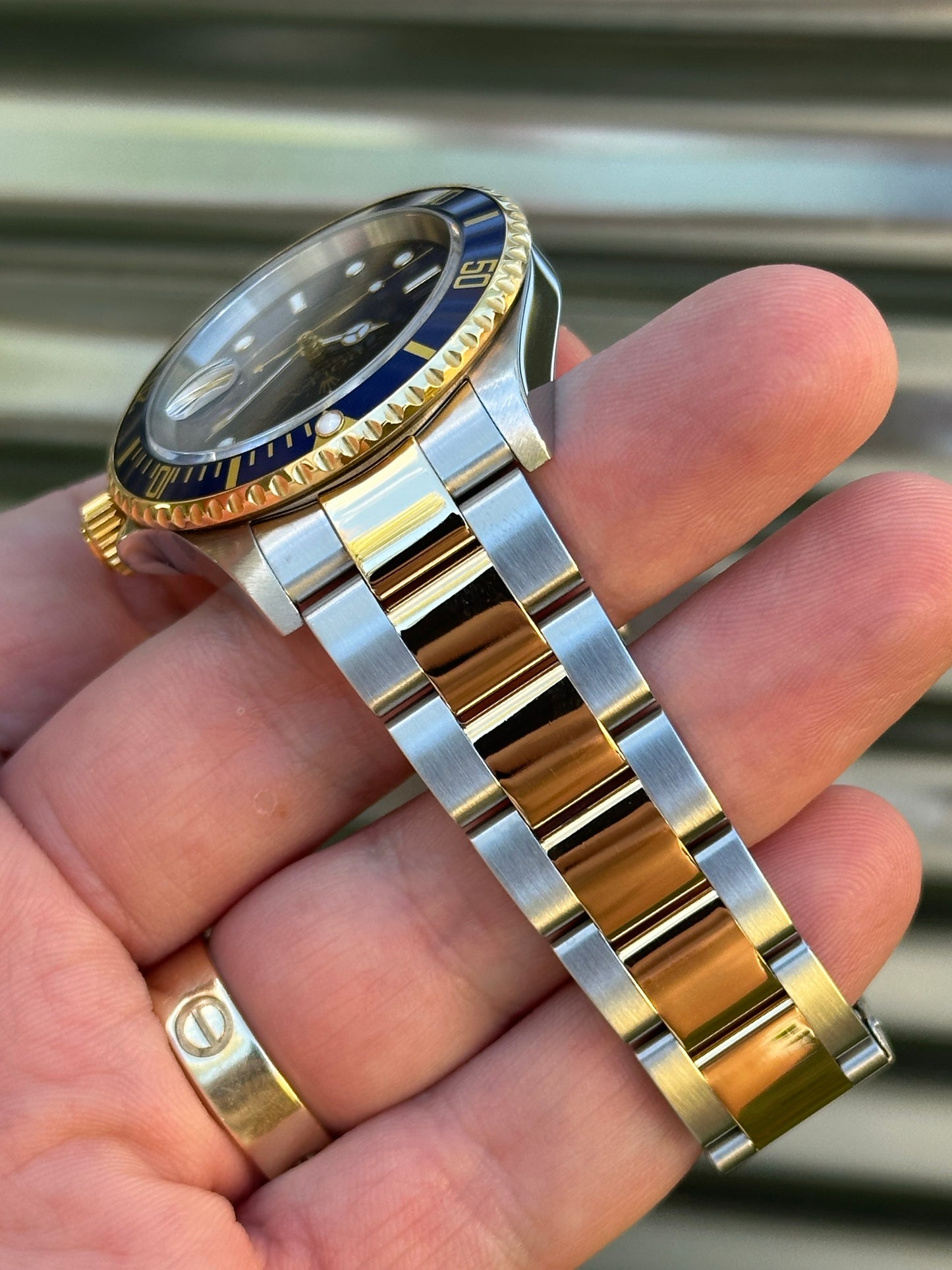 Rolex Submariner Date “Bluesy” 40mm Ref.16613 Box & Papers