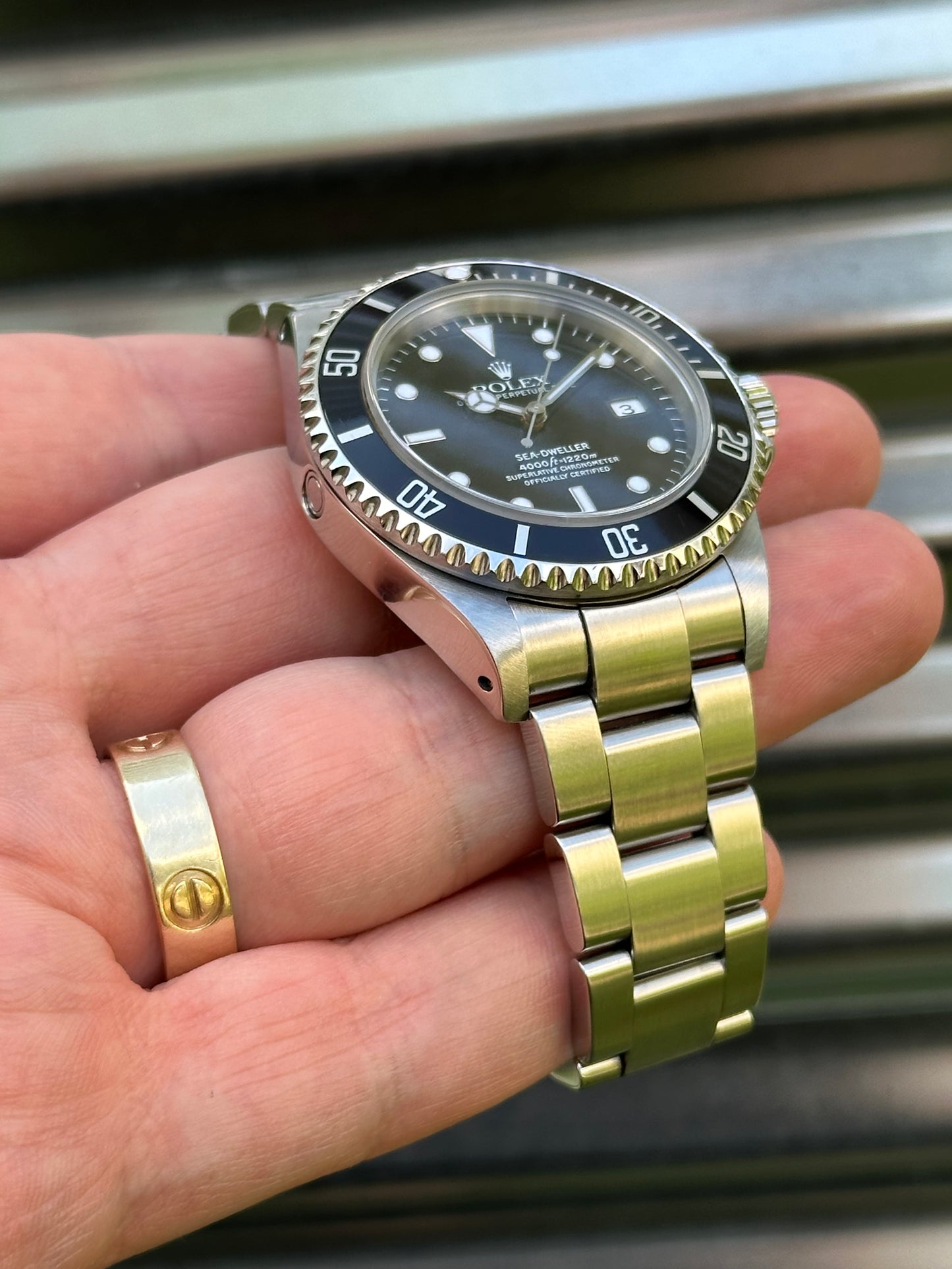 Rolex Sea-Dweller 40mm Ref.16600 Box & Papers
