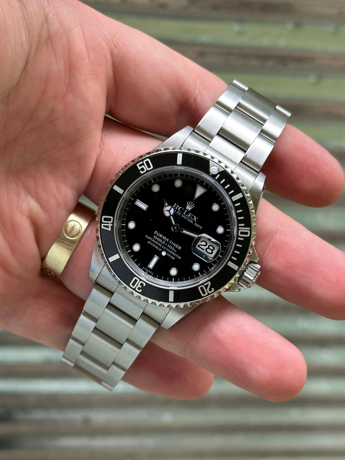 Rolex Submariner Date 40mm Ref.16610 “Swiss” Only Box & Papers & Service Card