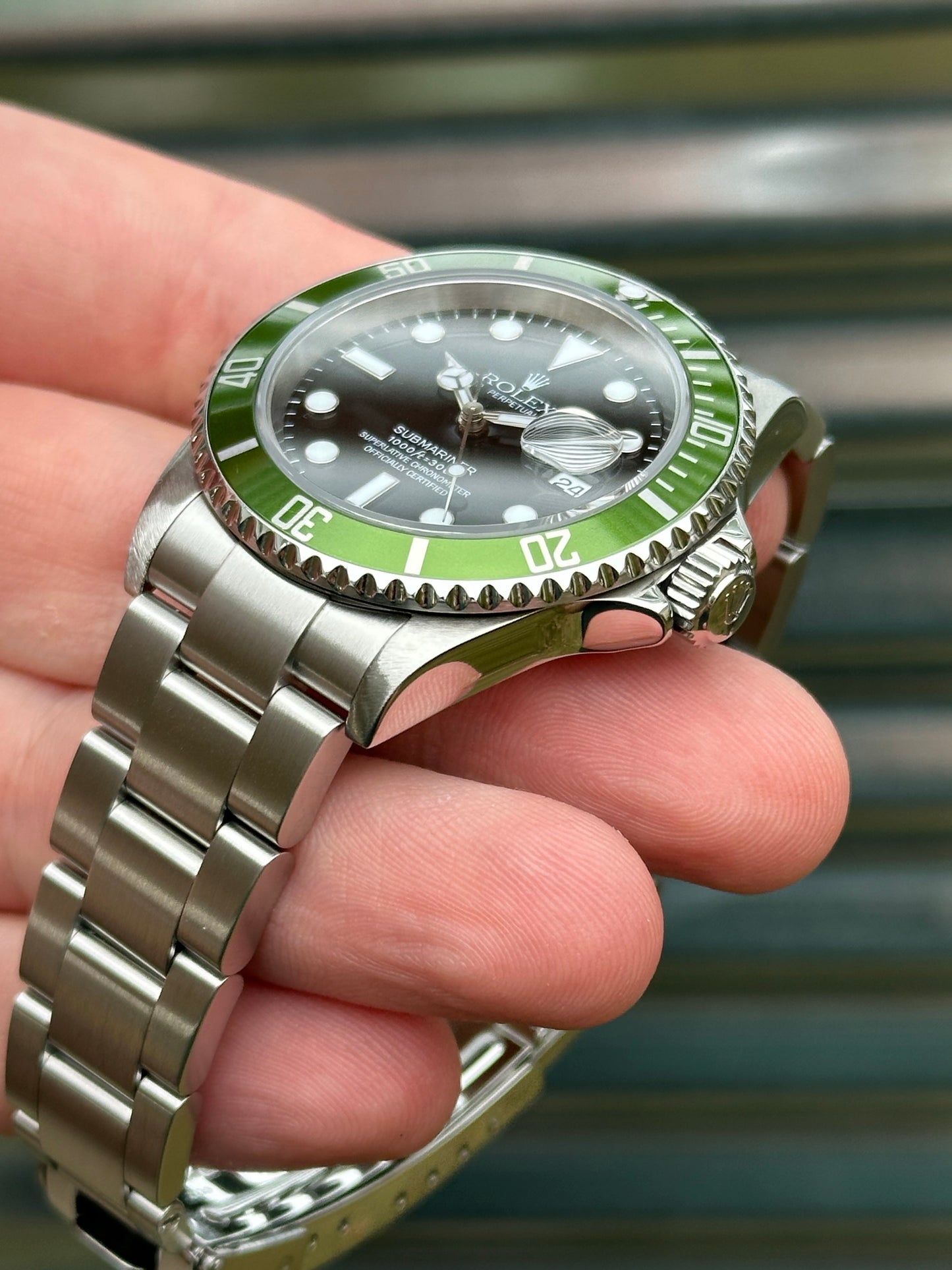 Rolex Submariner Date “Kermit” 40mmm Ref.16610LV Box & Card