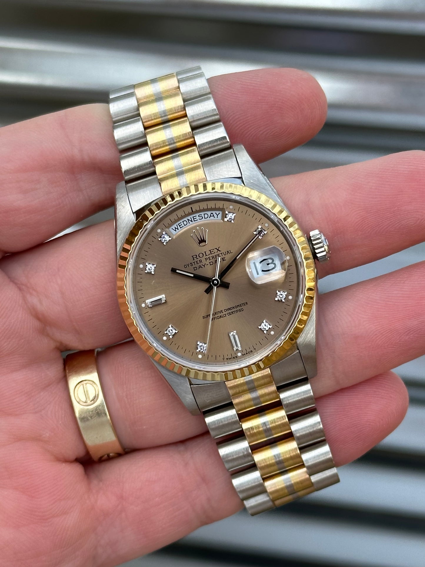 Rolex Day-Date 36mm Ref.18239 Tridor Factory Salmon Diamond Dial