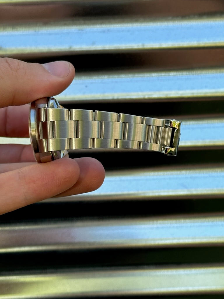 Rolex Oyster Perpetual Date 34mm Ref.15210 Watch Only