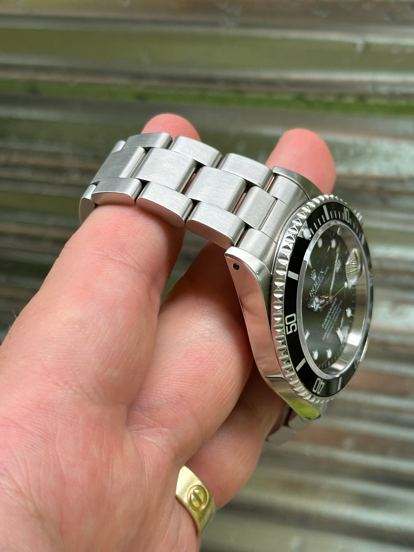 Rolex Submariner Date 40mm Ref.16610 “Swiss” Only Box & Papers & Service Card