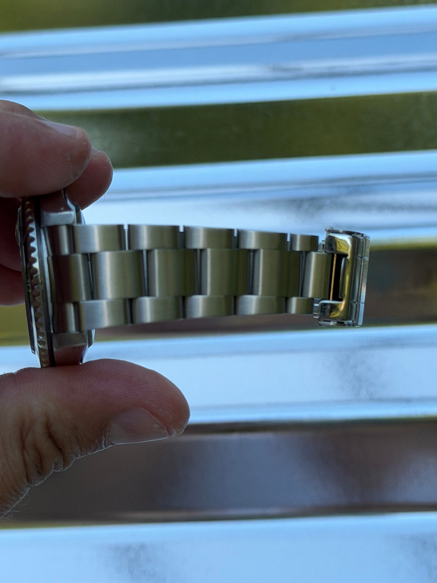 Rolex Submariner Date 40mm Ref.16610 Box & Papers