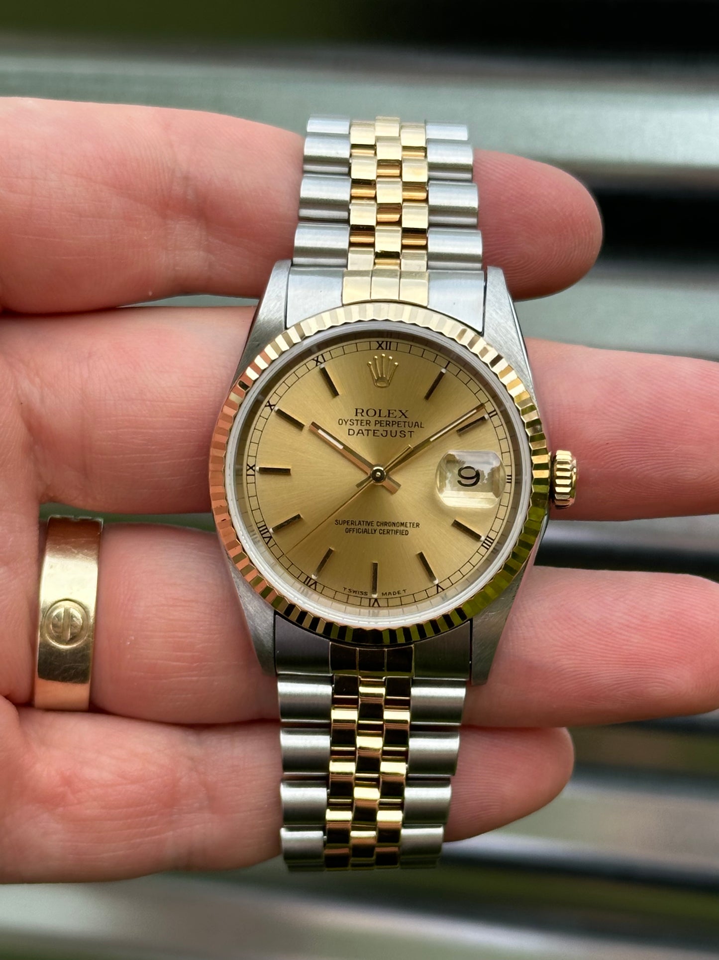 Rolex Datejust 36mm Ref.16233 “Champagne Dial” Box & Papers