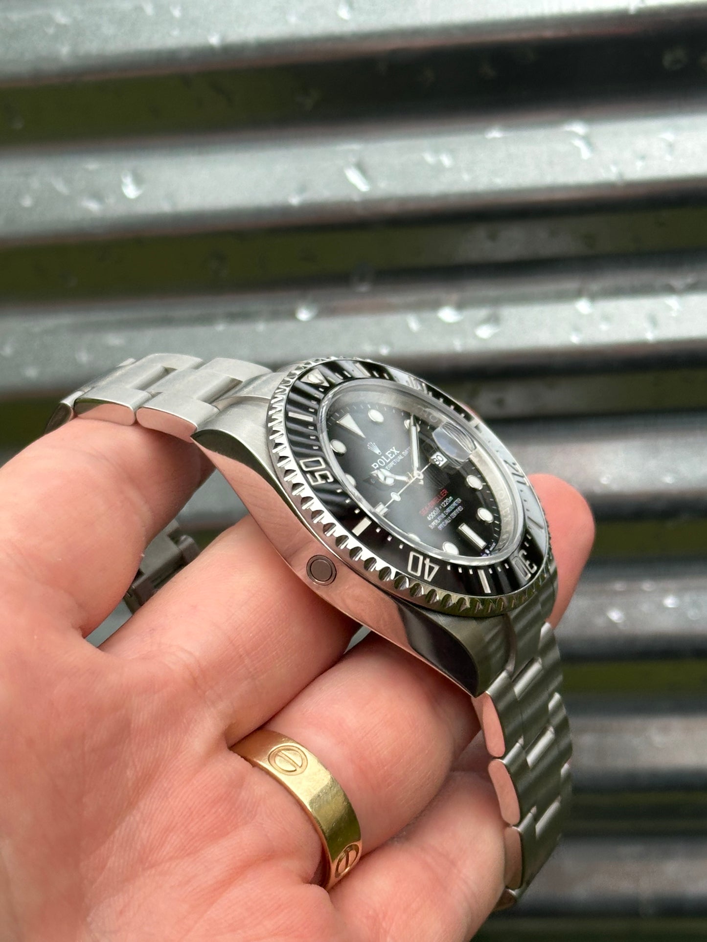 Rolex Sea-Dweller 43mm Ref:126600 Box & Papers