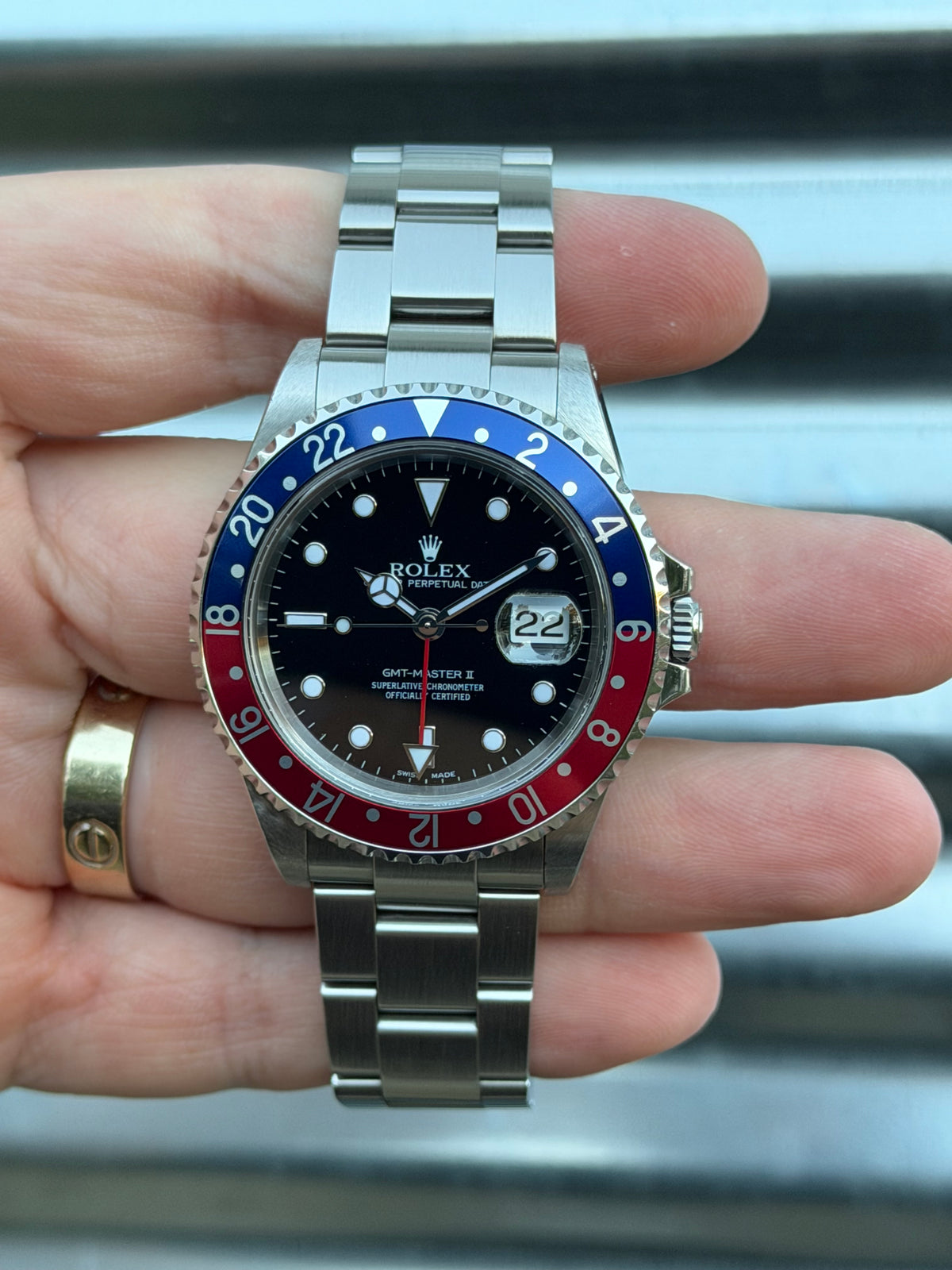 Rolex GMT Master II “Pepsi” 40mm Ref.16710 Box & Papers & Service Card