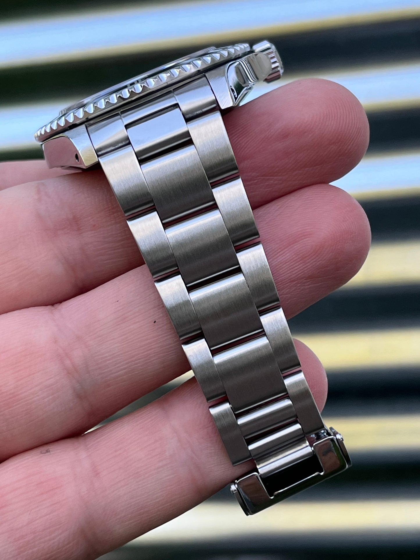 Rolex Submariner No Date 40mm Ref.14060M Box & Papers