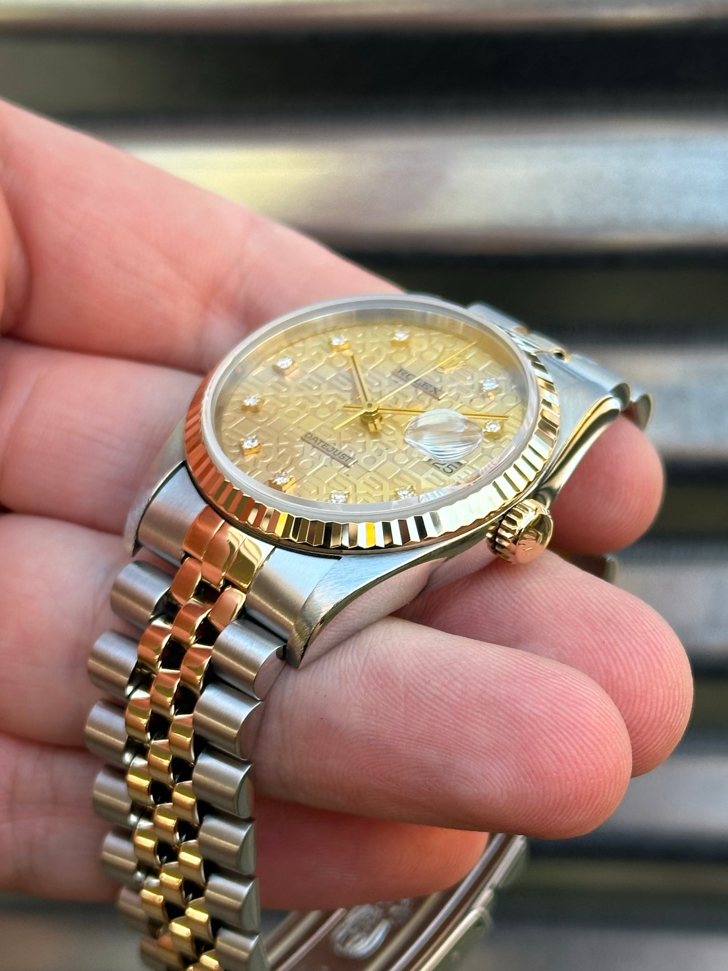 Rolex Datejust 36mm Ref.16233 “Anniversary Diamond Dial” Box & Papers