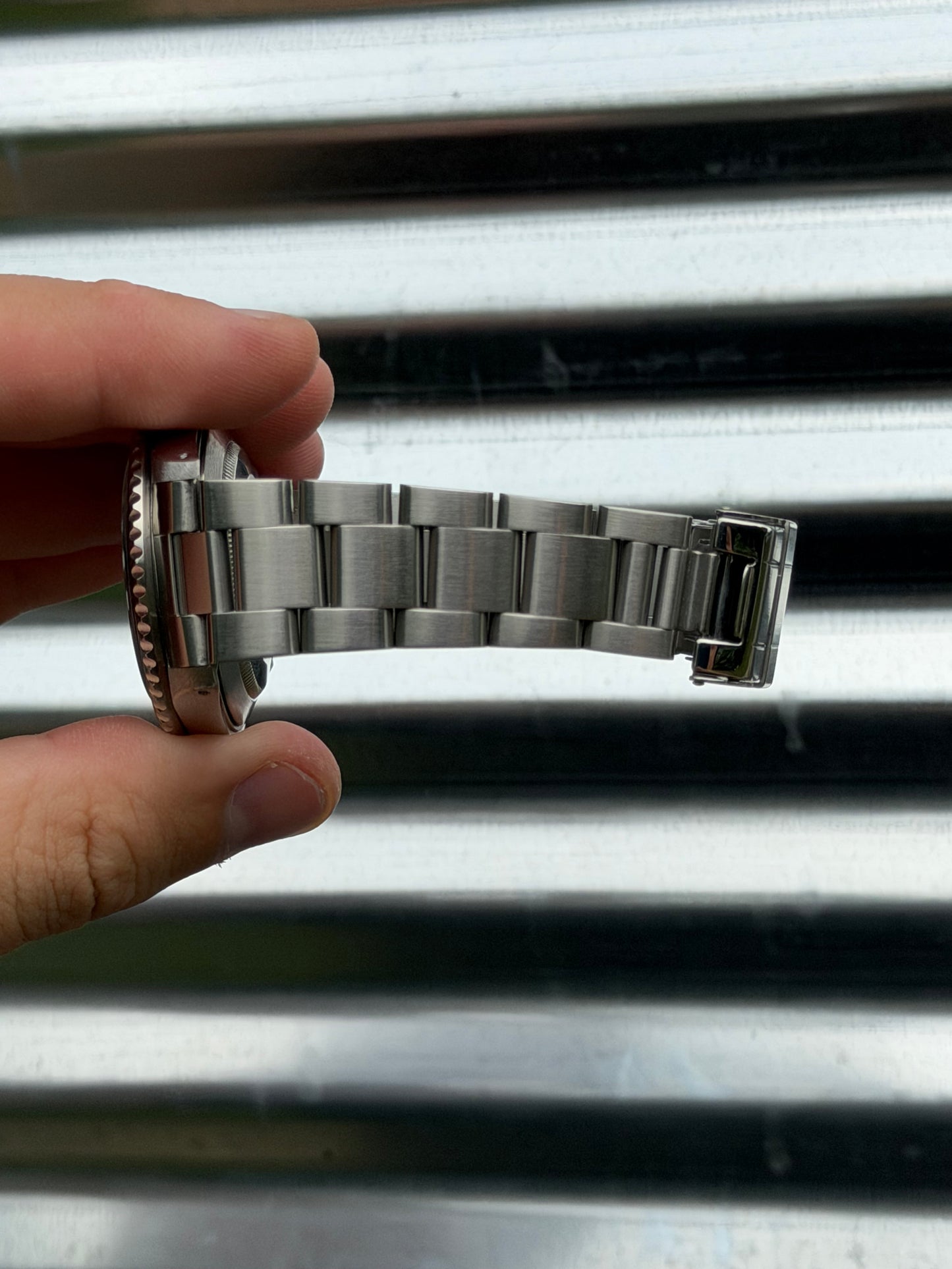 Rolex Submariner Date 40mm Ref.16610 Box & Papers