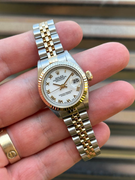 Rolex Ladies Datejust 26mm Ref.69173 “White Roman Dial” Box & Papers