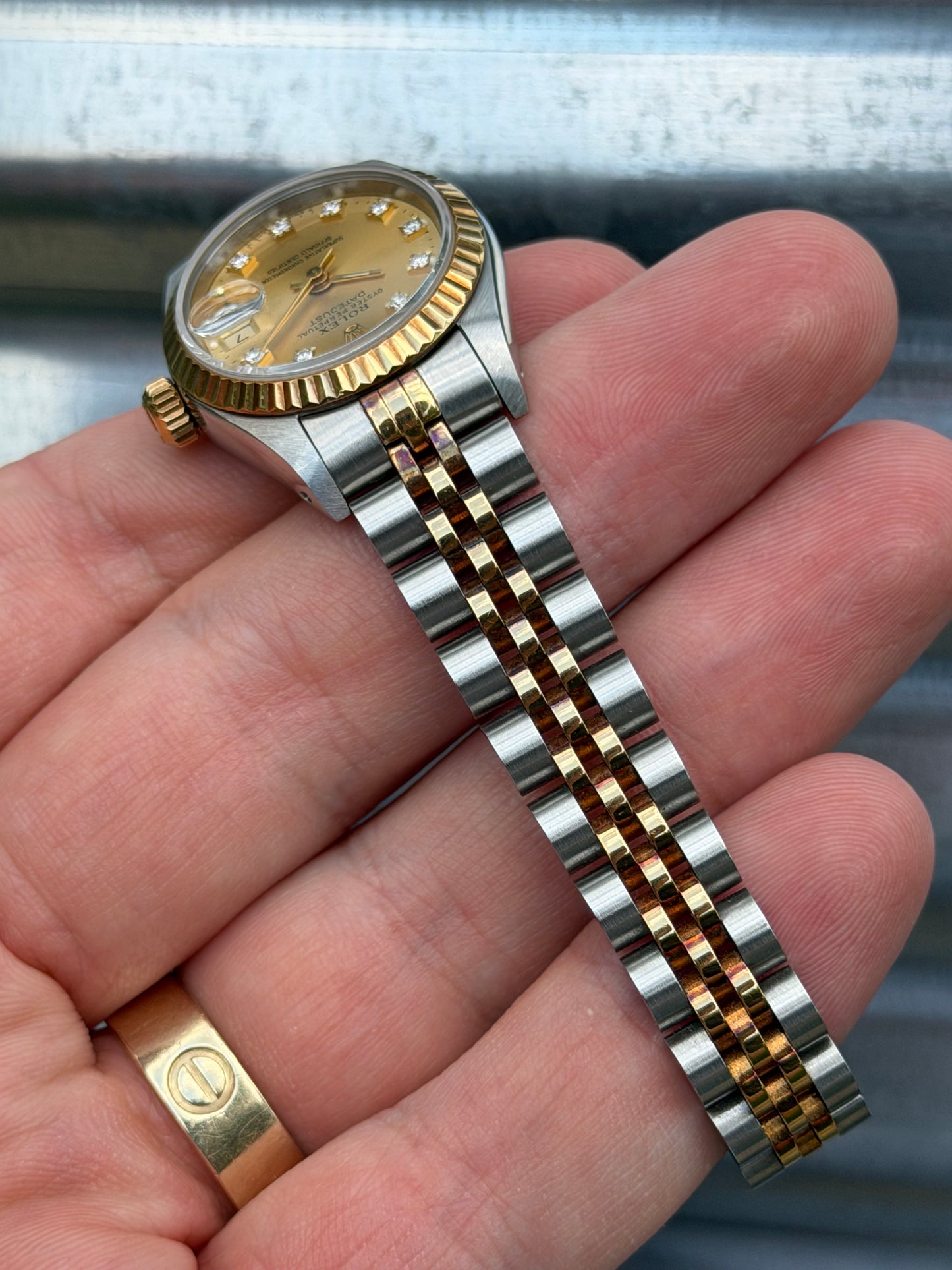 Rolex Ladies Datejust 26mm Ref.69173 Box & Papers “Champagne Diamond Dial”