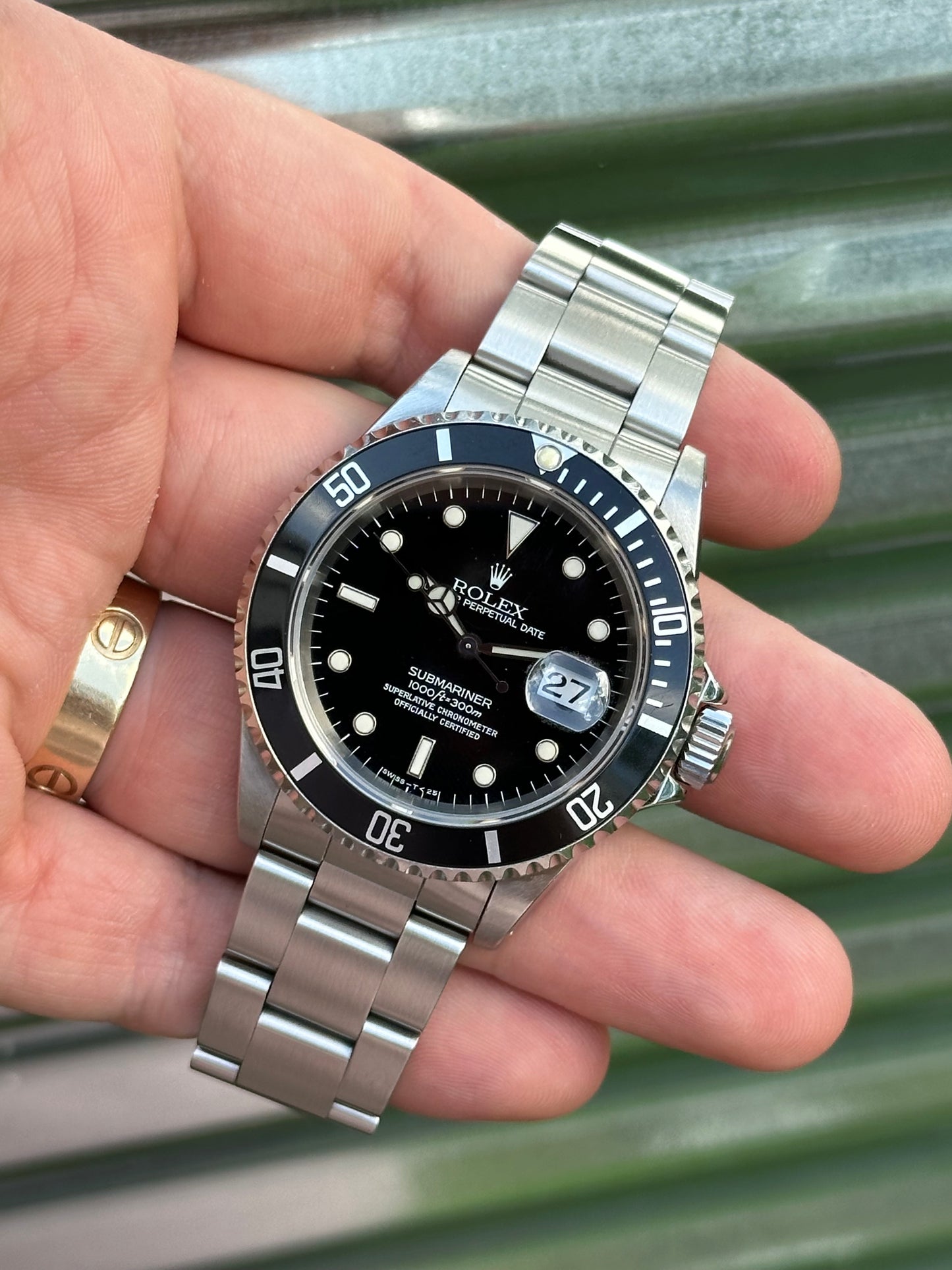 Rolex Submariner Date 40mm Ref:16610 Box & Papers