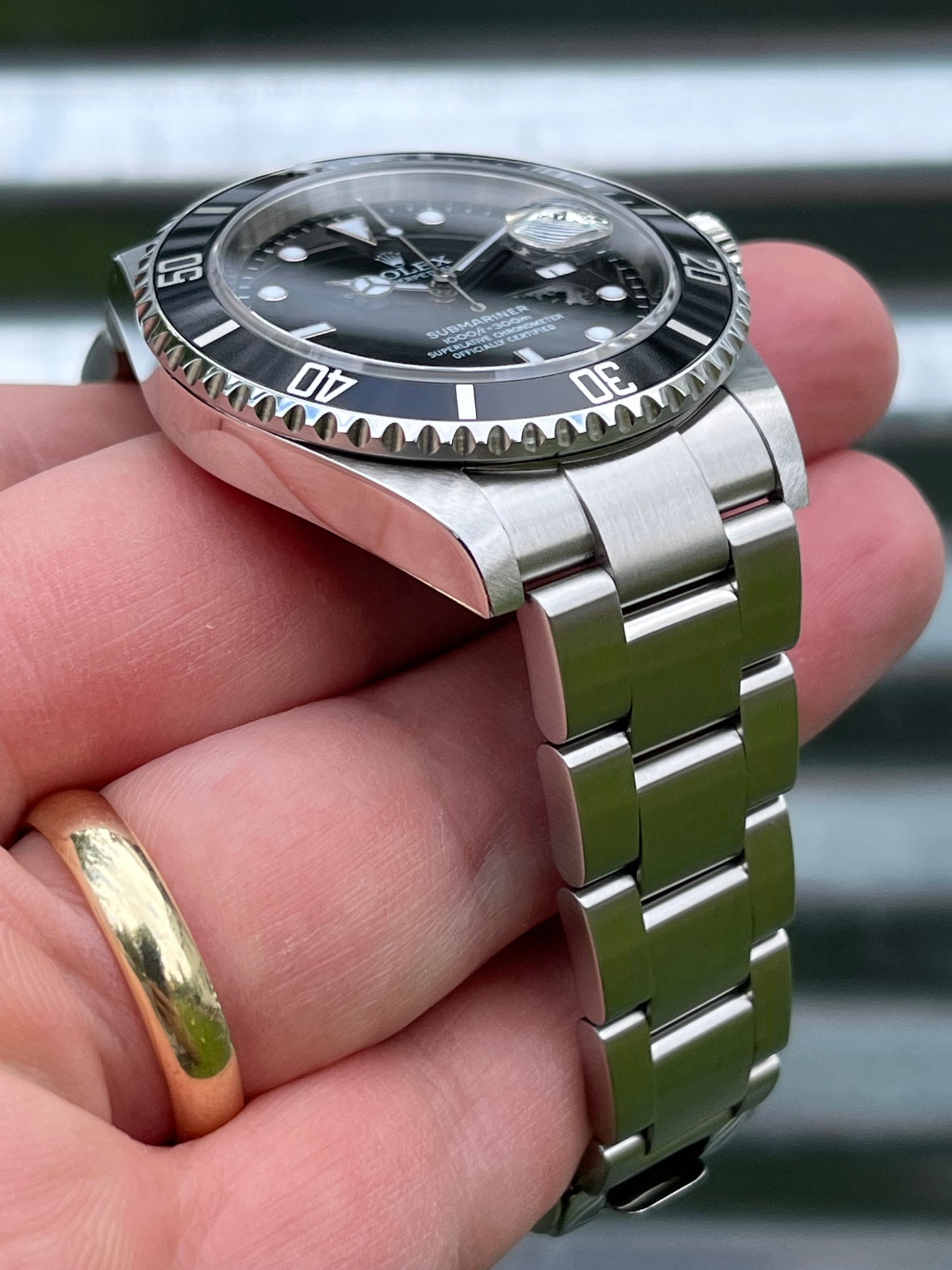Rolex Submariner Date 40mm Ref.16610 Box & Papers