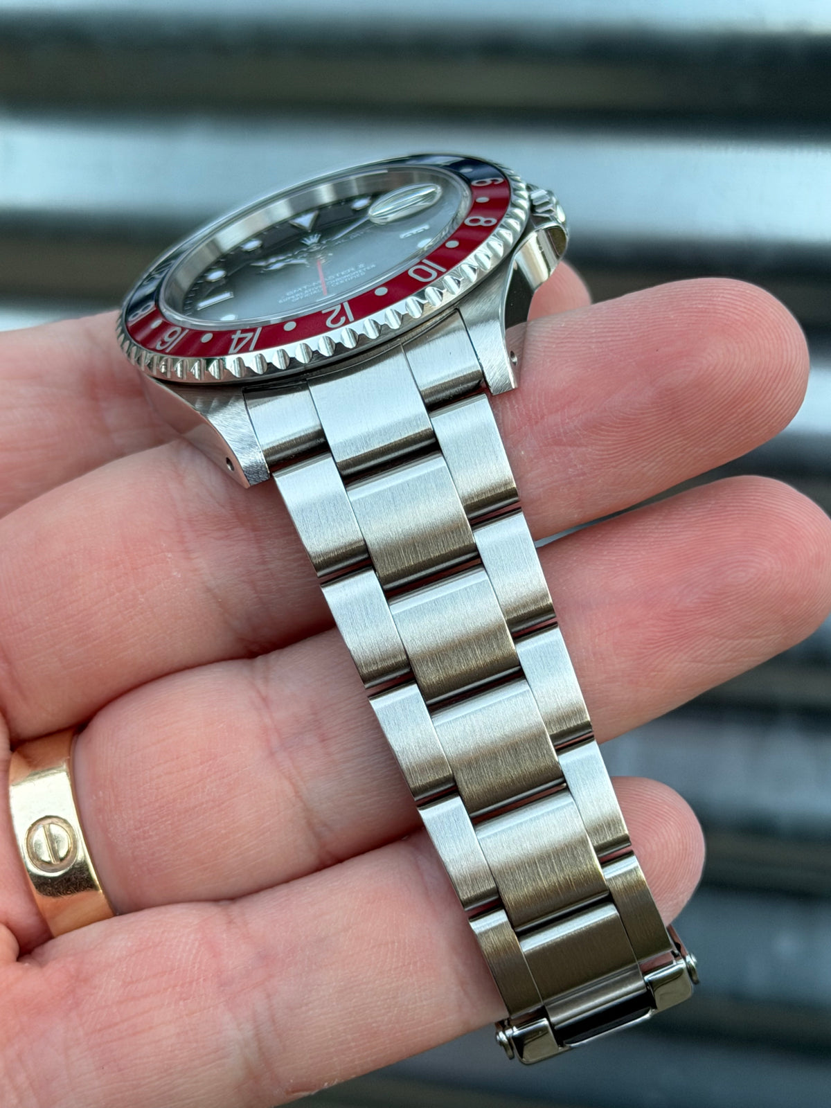 Rolex GMT Master II “Pepsi” 40mm Ref.16710 Box & Papers & Service Card