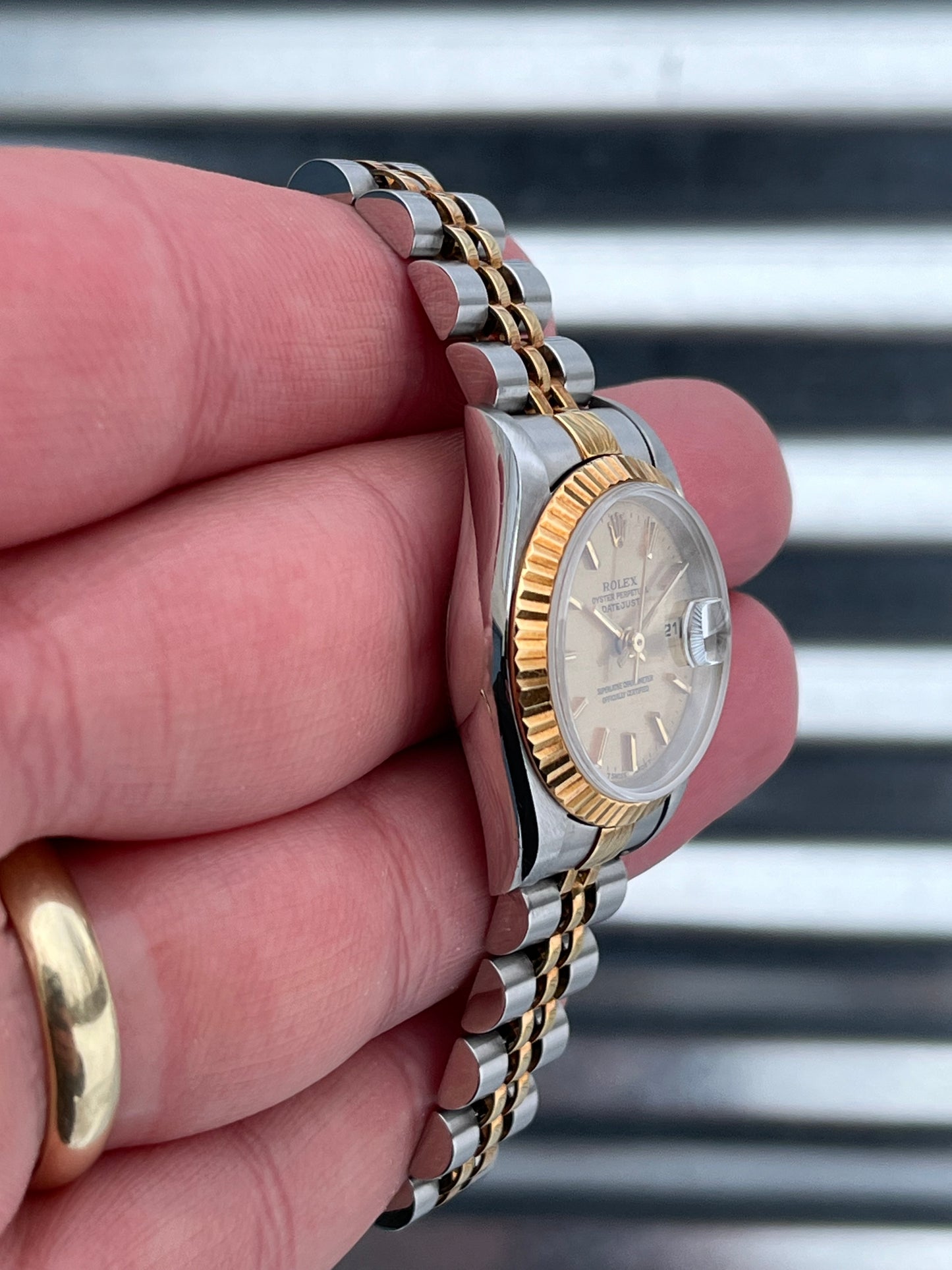 Rolex Ladies Datejust 26mm Ref.69173 Box & Papers