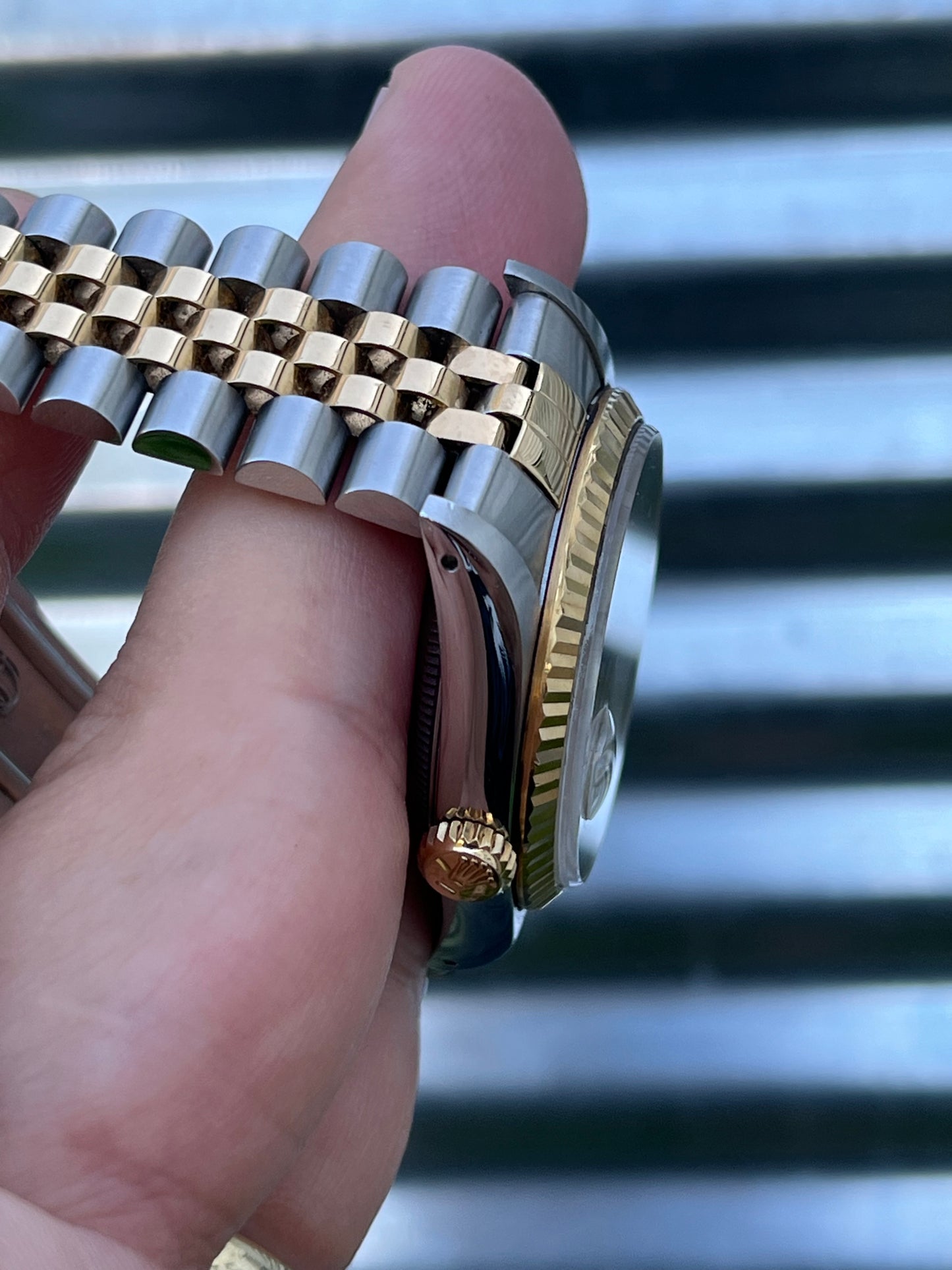 Rolex Datejust 36mm Ref.16233 Box & Papers “Champagne Dial”