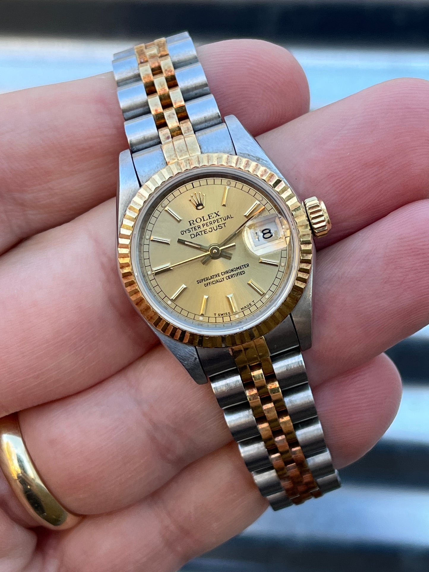 Rolex Ladies Datejust 26mm Ref.69173 Box & Papers