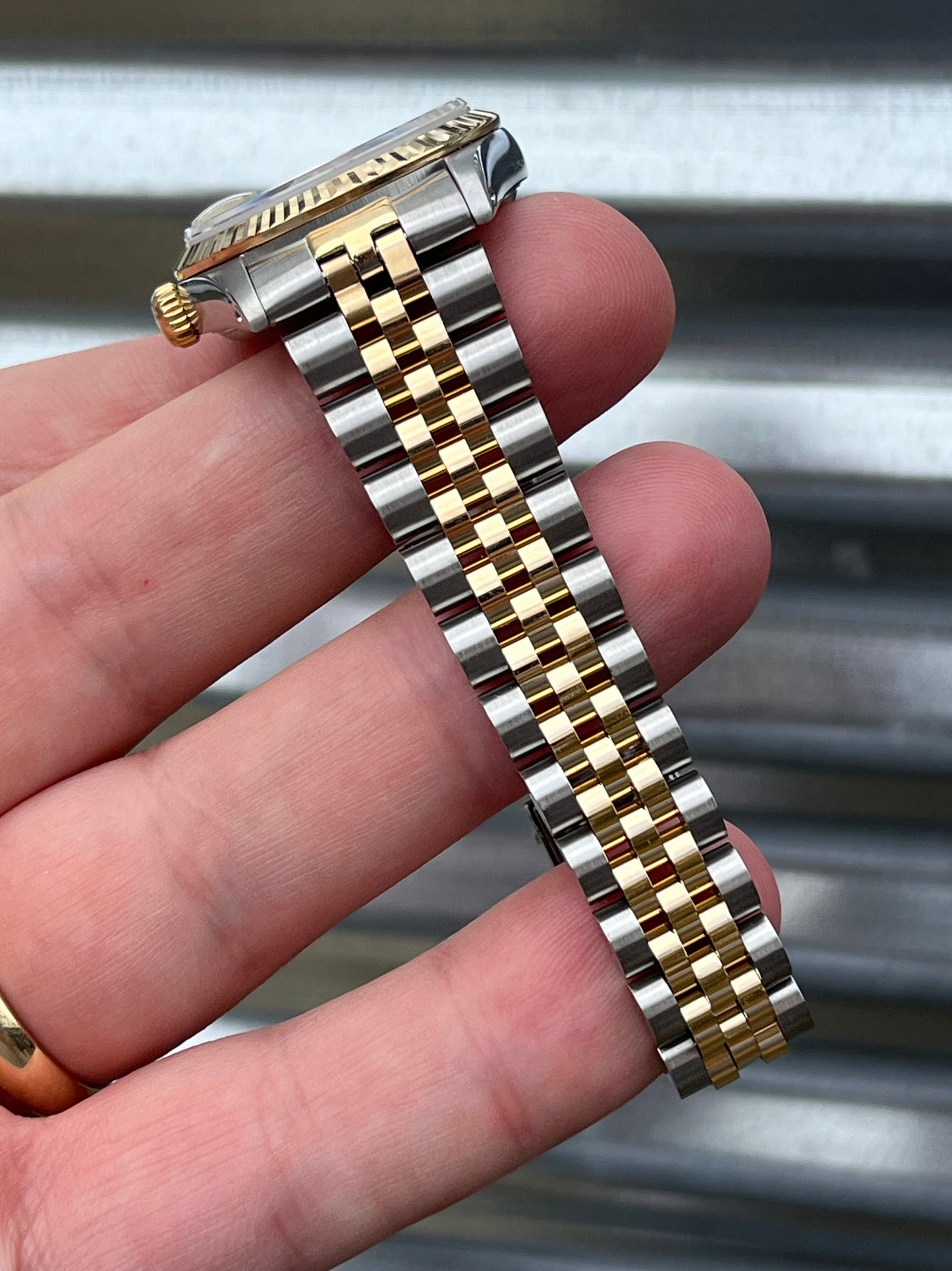 Rolex Ladies Datejust 31mm Ref.68273 Box & Papers