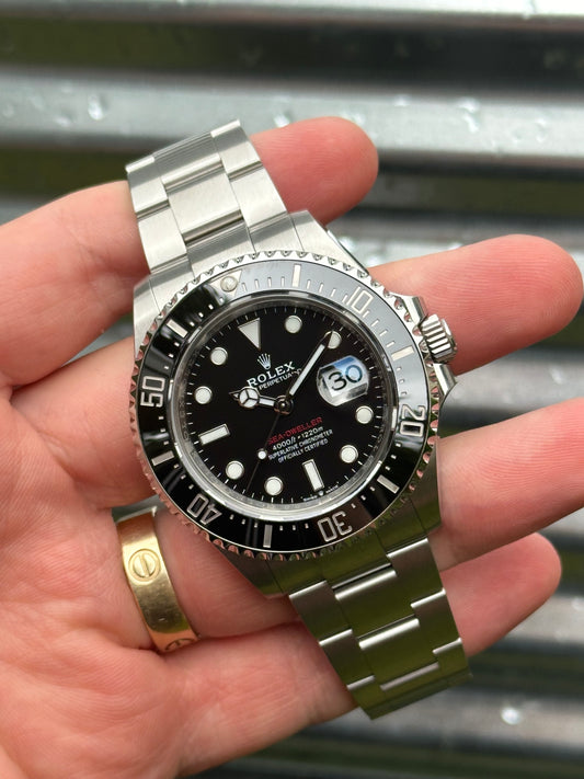 Rolex Sea-Dweller 43mm Ref:126600 Box & Papers