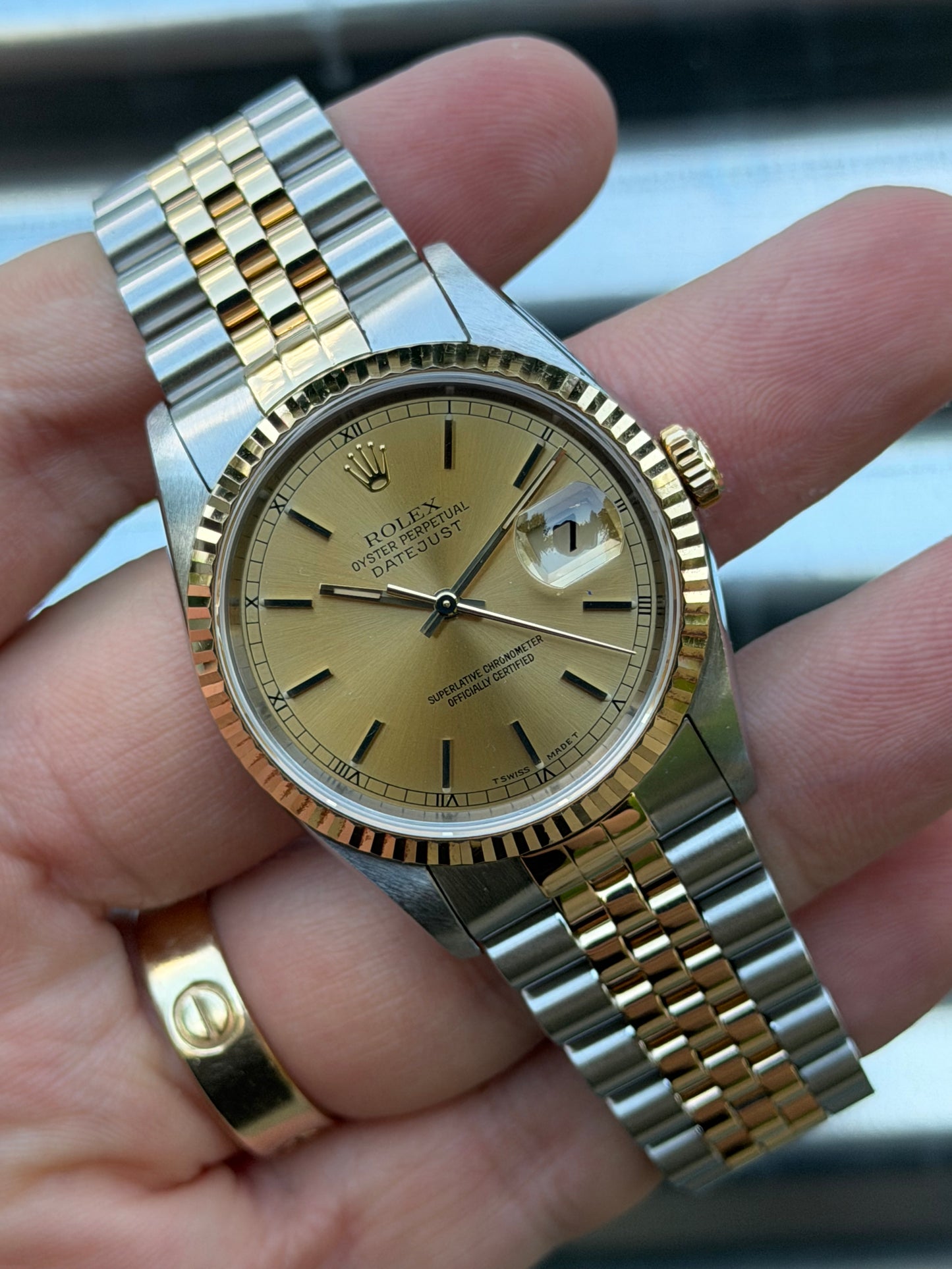 Rolex Datejust “Champagne Dial” 36mm Ref.16233 Box & Papers