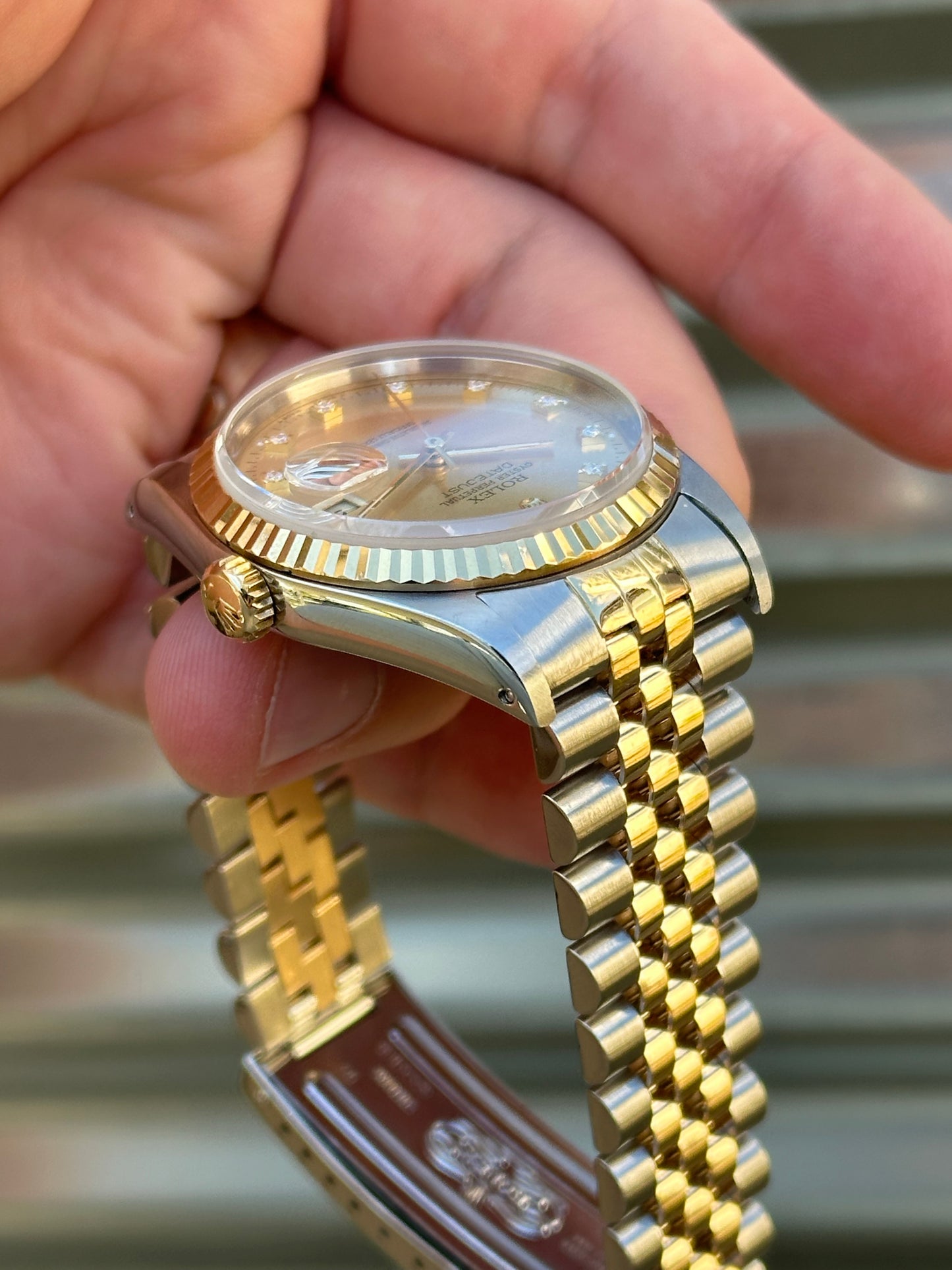 Rolex Datejust 36mm Ref.16233 “Champagne Diamond Dial” Box & Papers