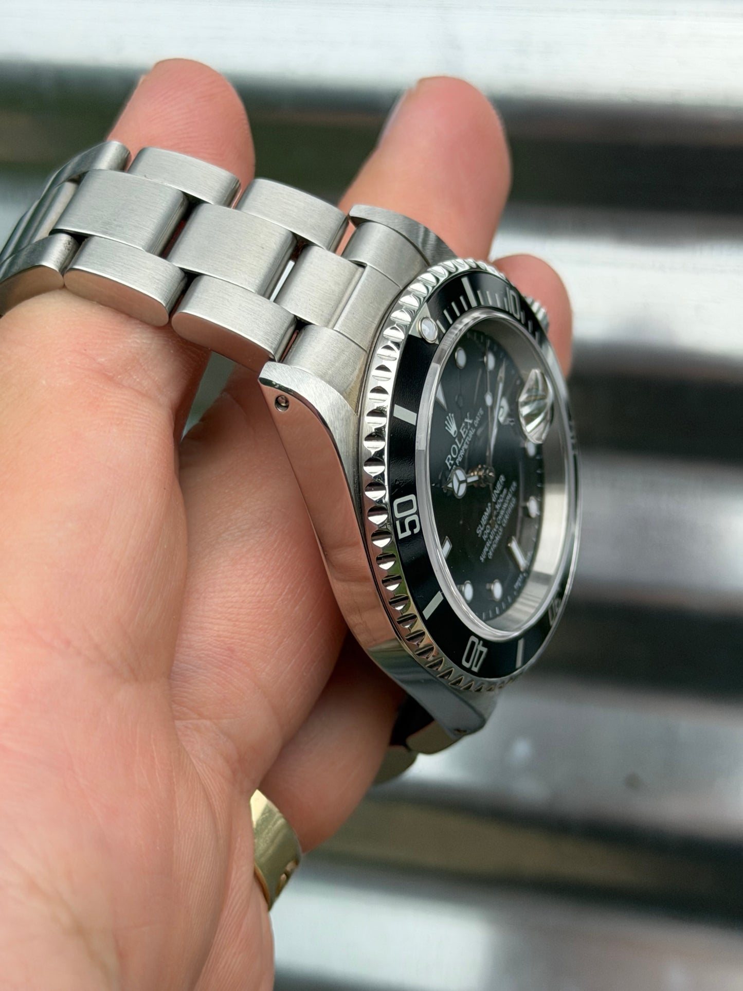 Rolex Submariner Date 40mm Ref.16610 Box & Papers