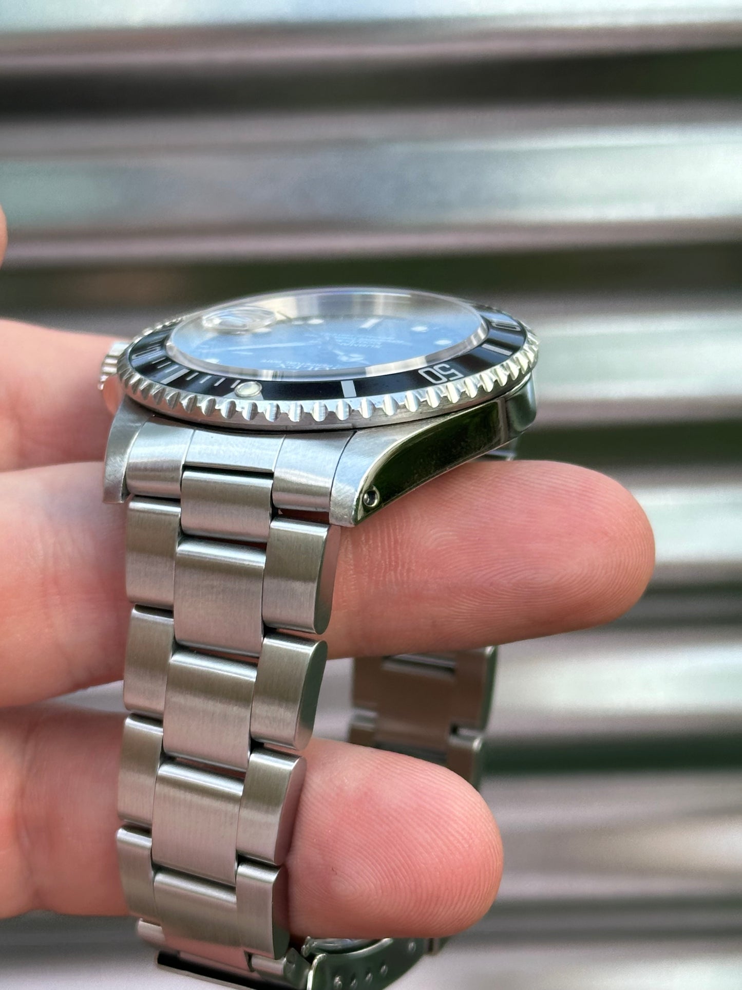 Rolex Submariner Date 40mm Ref:16610 Box & Papers