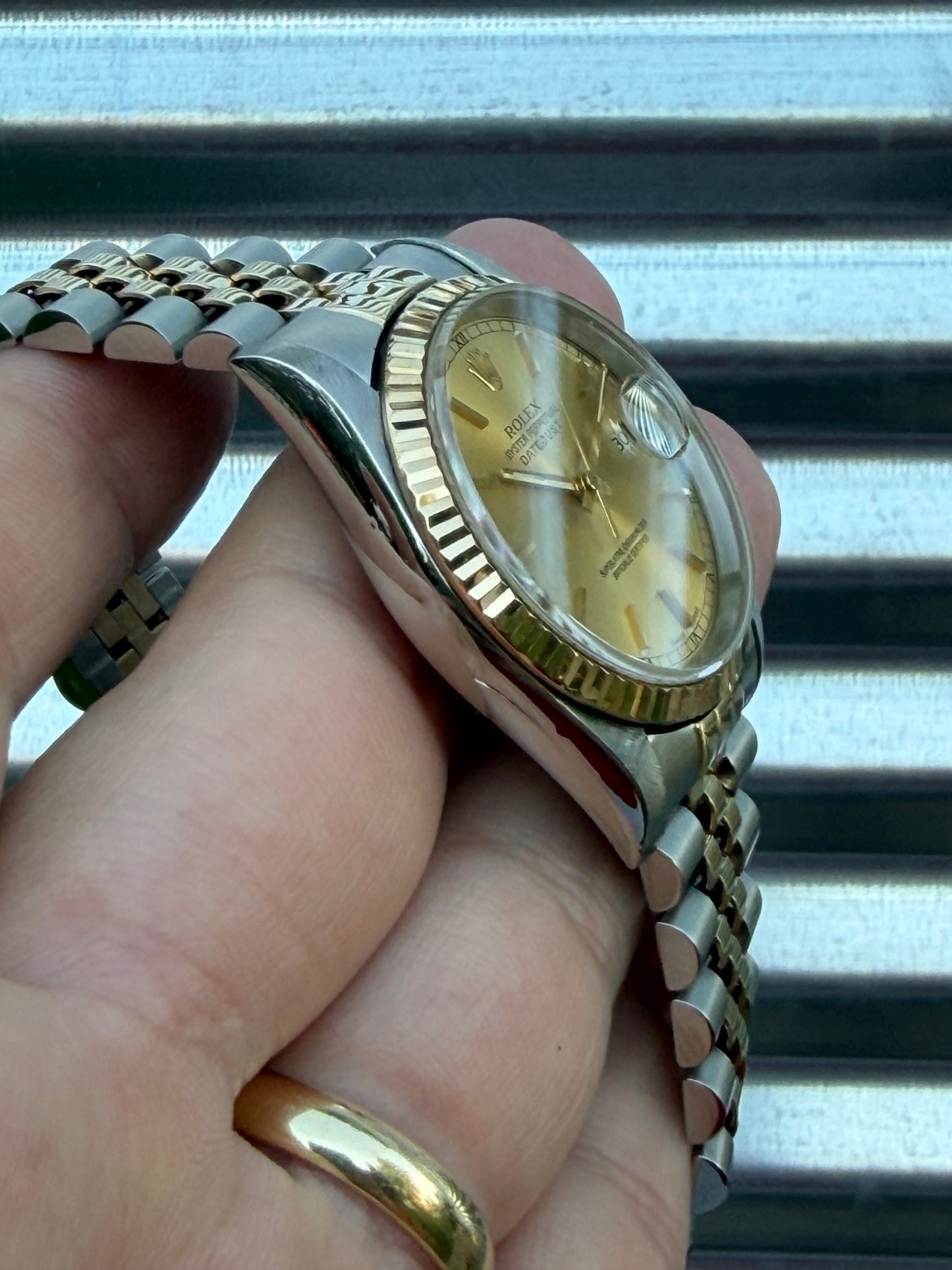 Rolex Datejust “Champagne Dial” 36mm Ref.16233 Box & Papers