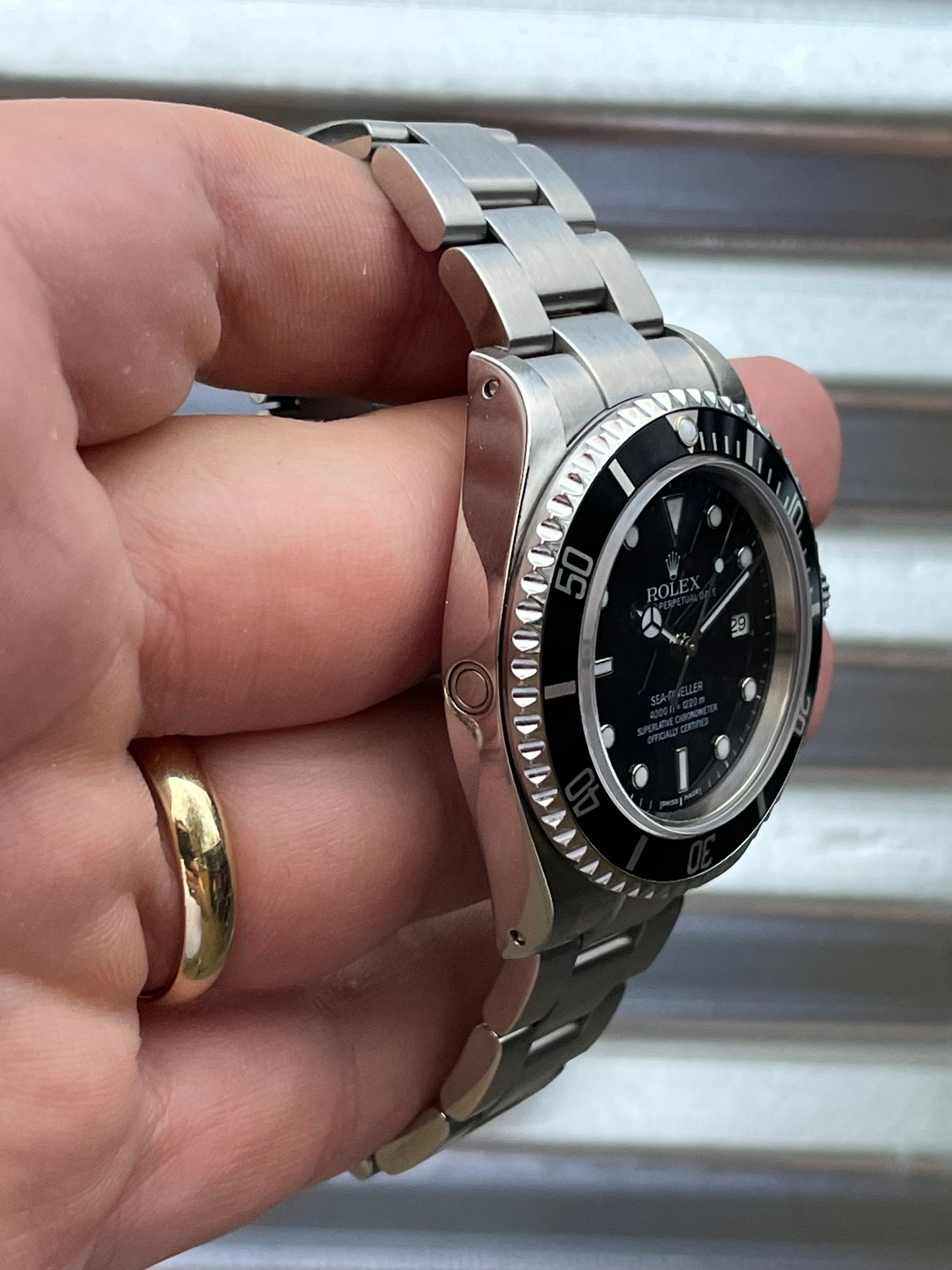 Rolex Sea-Dweller 40mm Ref.16600 Box & Papers