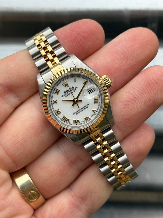 Rolex Ladies Datejust 26mm Ref.69173 Box & Papers