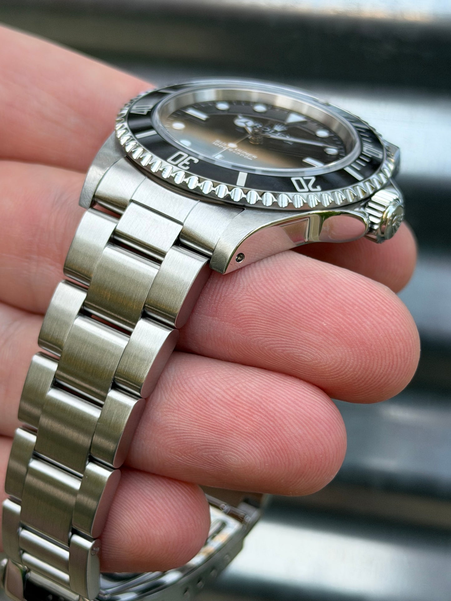 Rolex Submariner No Date 40mm Ref.14060M Box & Papers