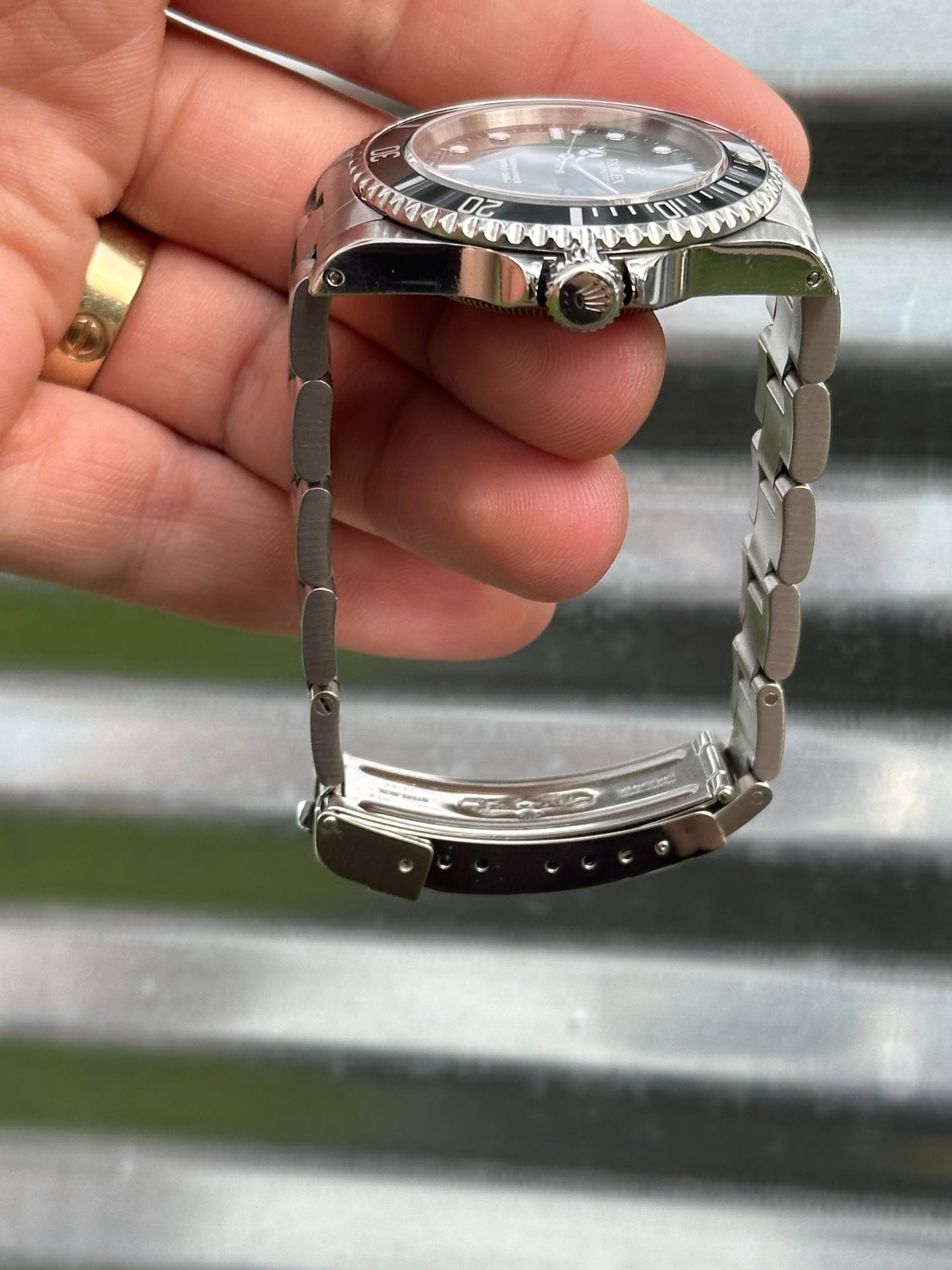 Rolex Submariner No Date 40mm Ref.14060M Box & Papers