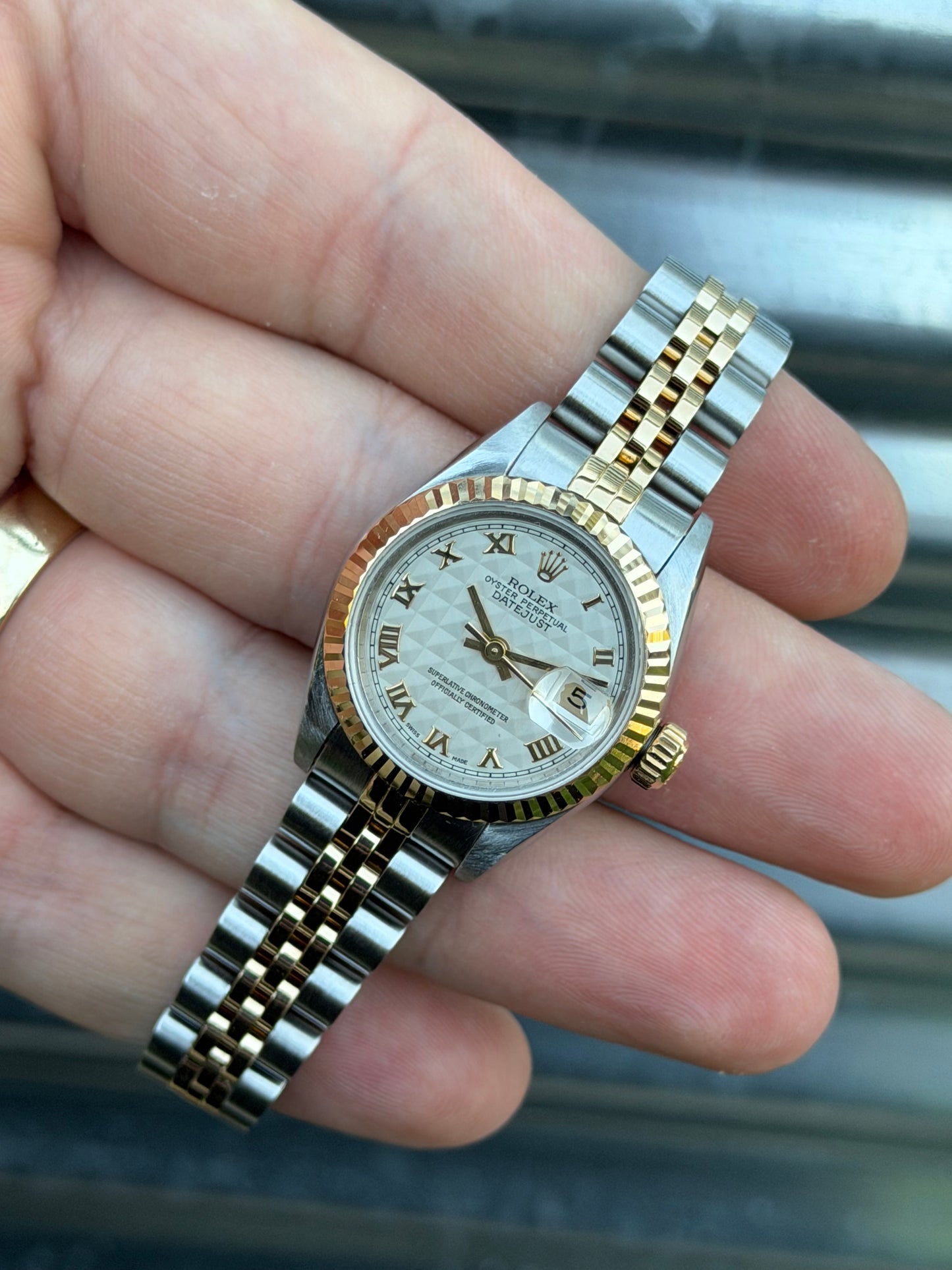 Rolex Ladies Datejust “Pyramid Dial” 26mm Ref.69173 Box & Papers