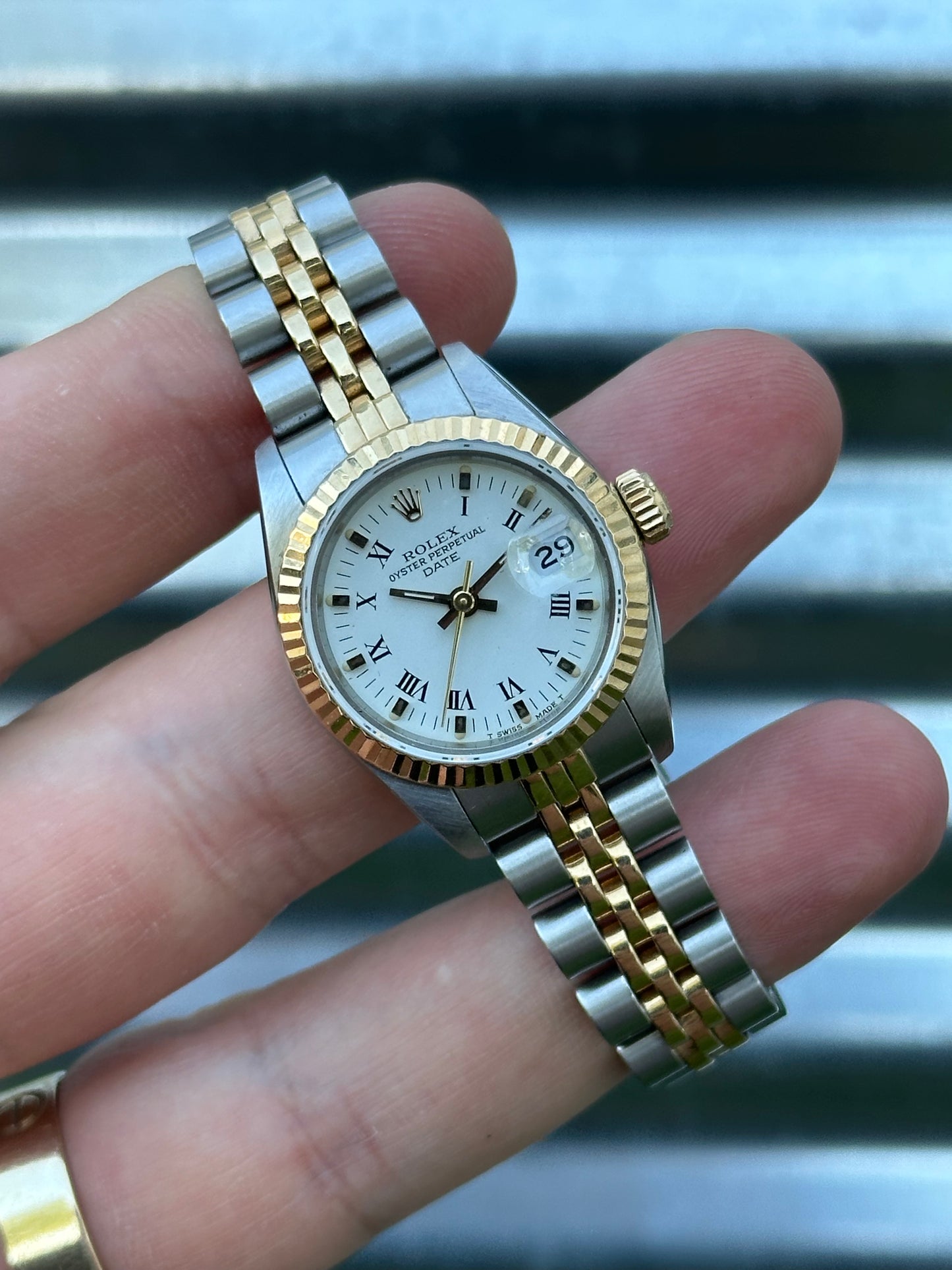 Rolex Ladies Datejust 26mm Ref.69173 Box & Papers