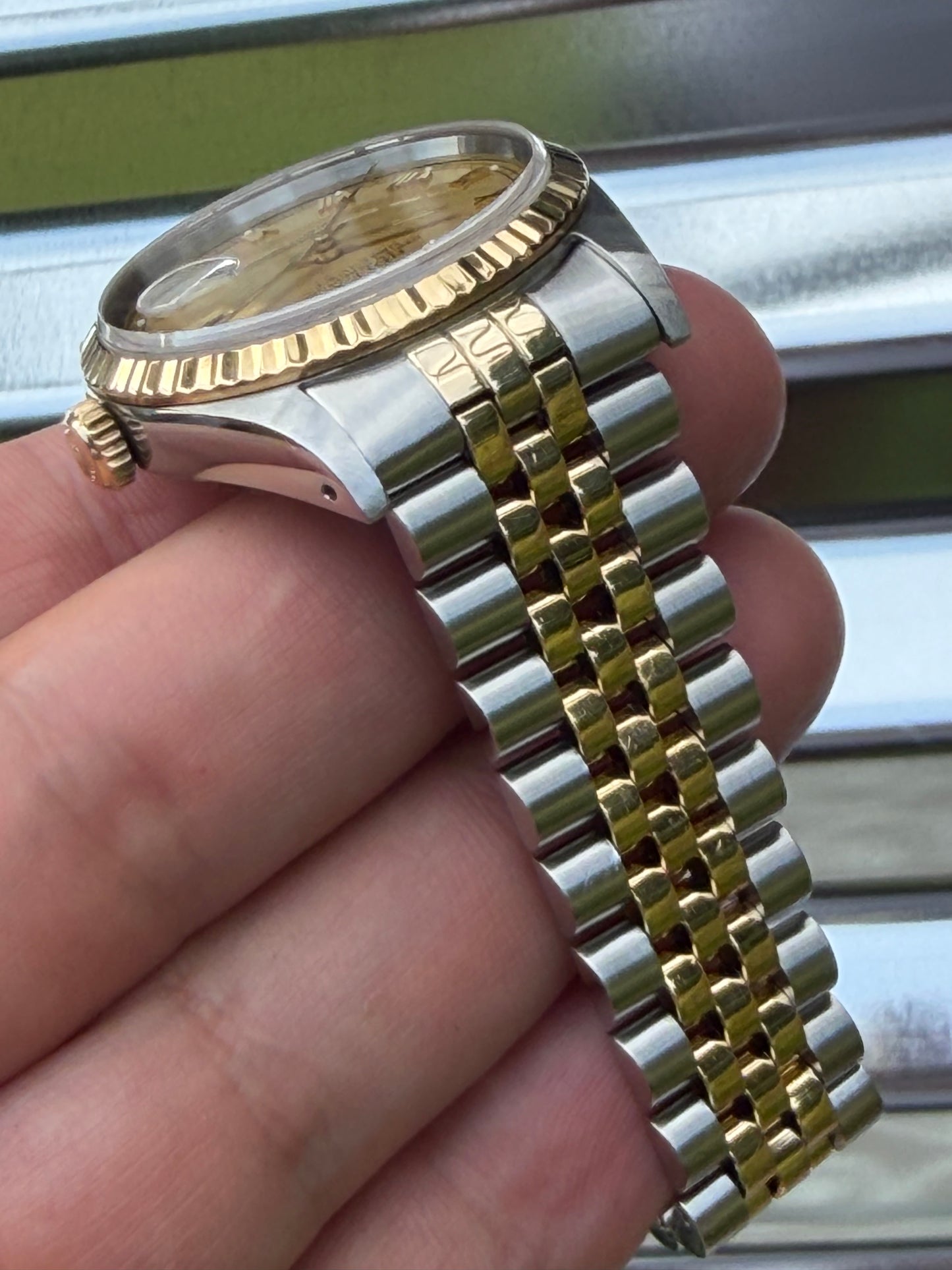 Rolex Datejust “Champagne Roman Numeral Dial”36mm Ref.16233 Box & Papers