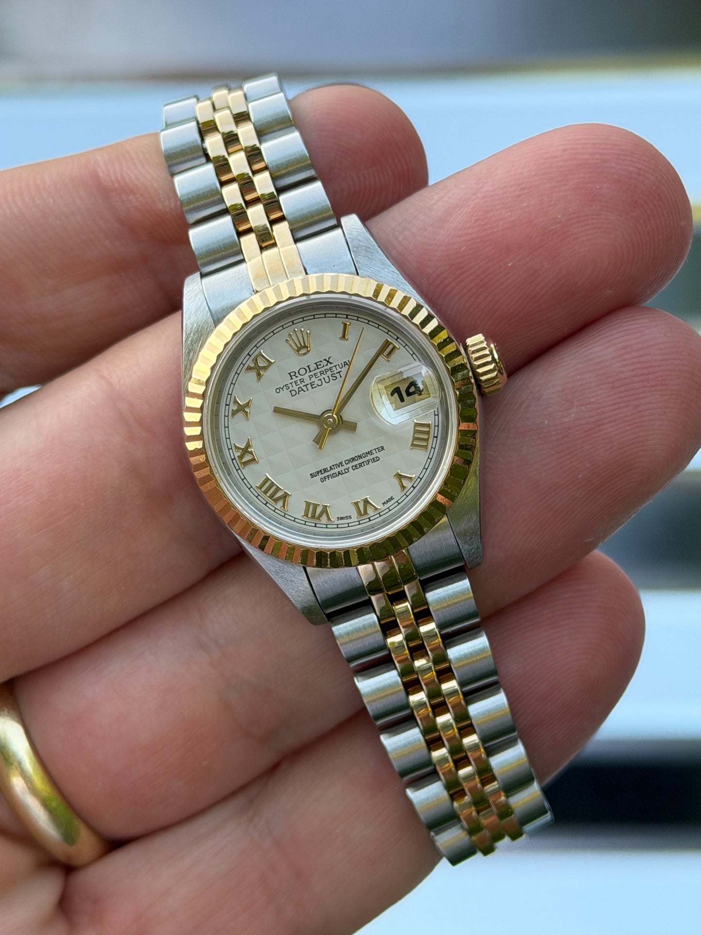 Rolex Ladies Datejust “Pyramid Dial” 26mm Ref.69173 Box & Papers