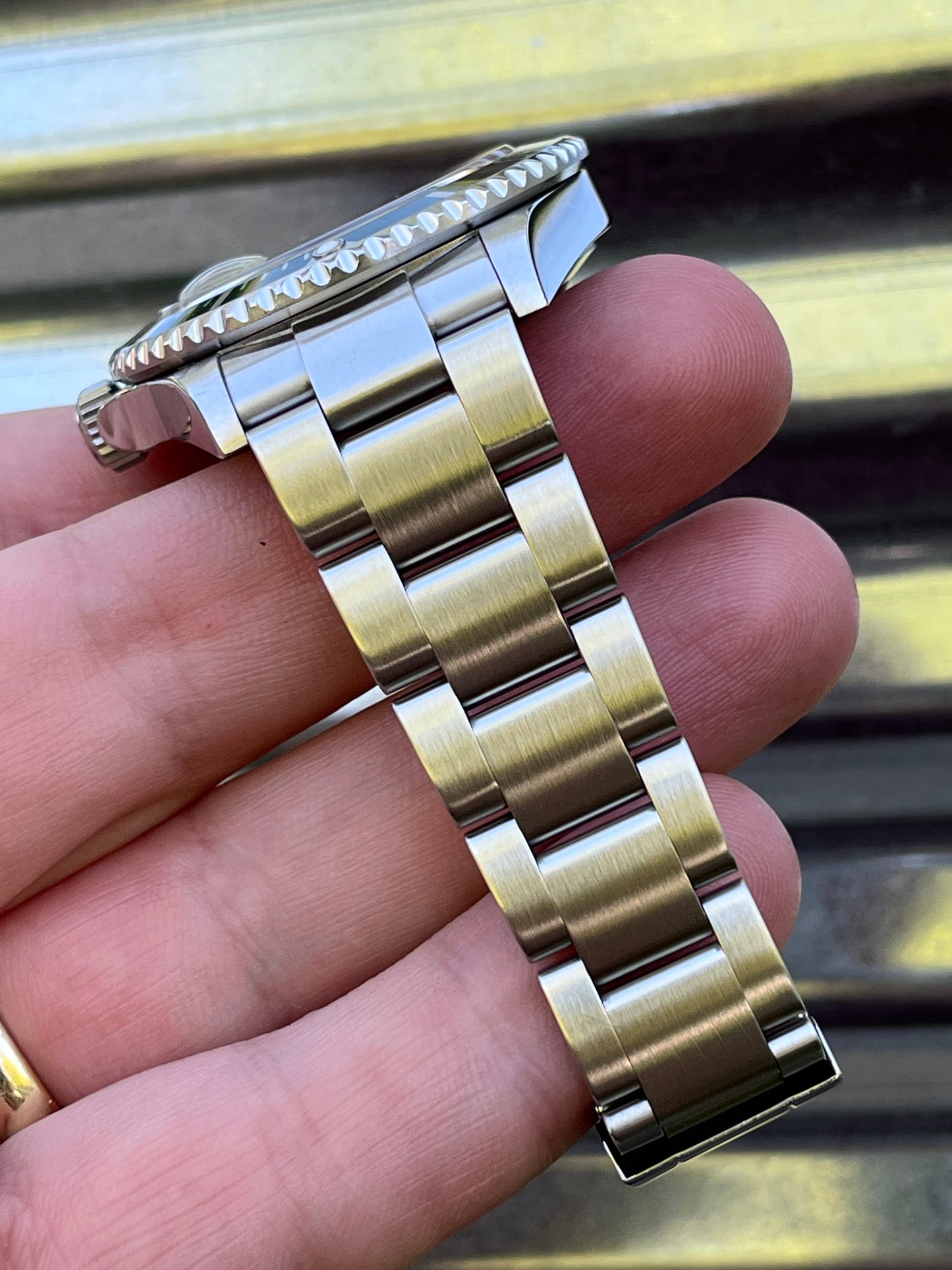 Rolex Submariner Date “Kermit” 40mm Ref.16610LV Box & Card (papers) Engraved Rehaut