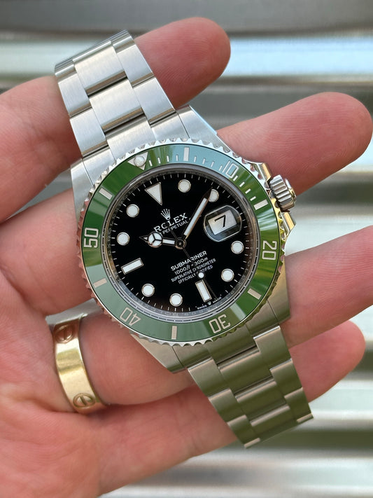 Rolex Submariner Date “Starbucks” 41mm Ref.126610LV Box & Card from June 2025